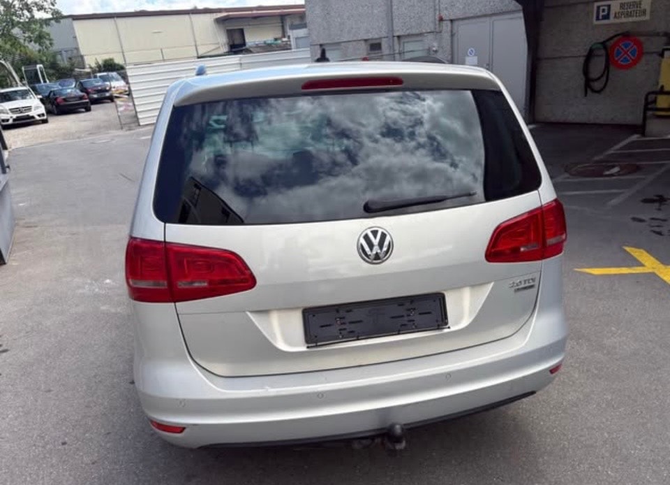 VW Sharan 2.0 TDI BlueMotion Technology Trendline DSG-image-6