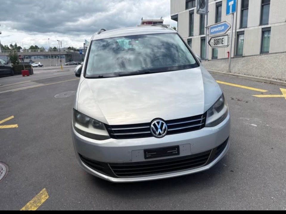 VW Sharan 2.0 TDI BlueMotion Technology Trendline DSG-image-1