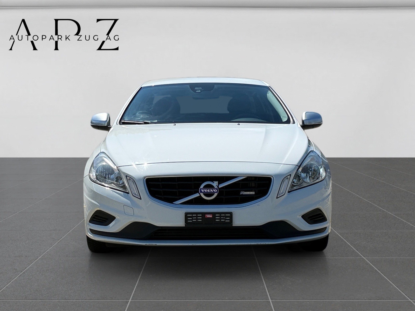 VOLVO V60 D2 R-Design-image-1