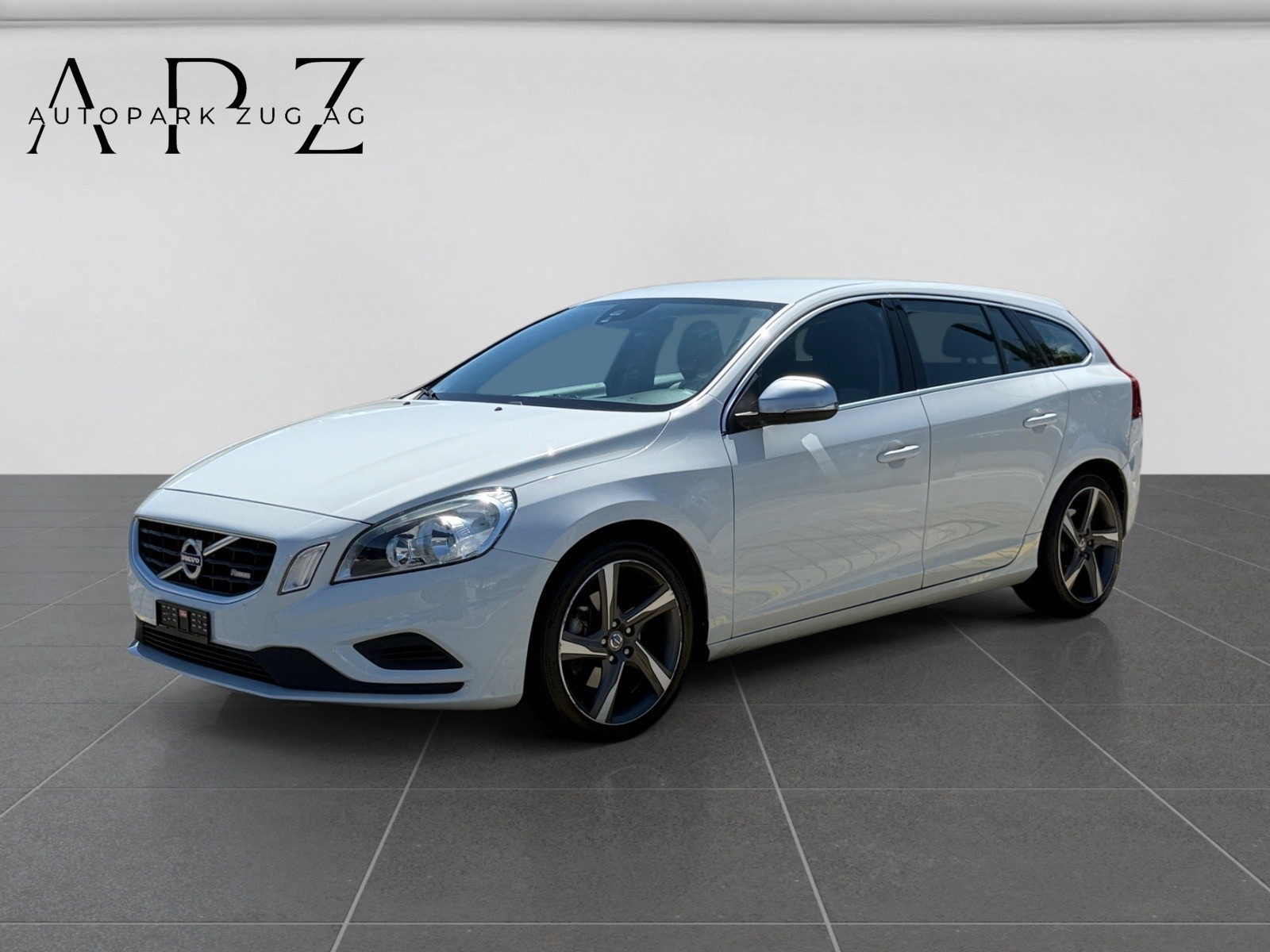 VOLVO V60 D2 R-Design-image-0