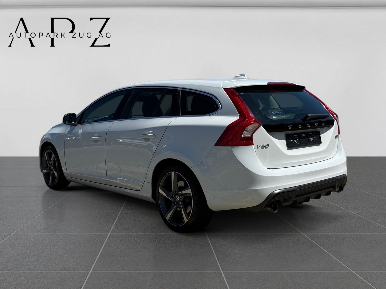 VOLVO V60 D2 R-Design-image-6