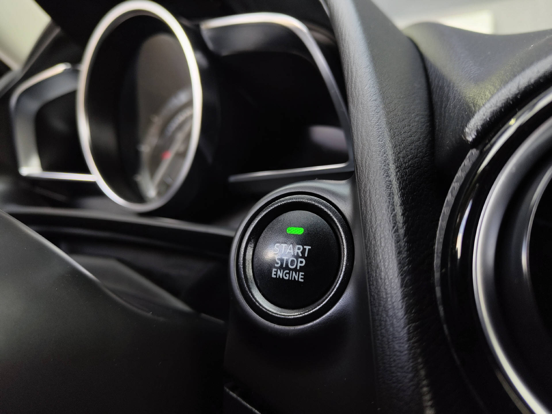 MAZDA 2 1.5 115 Revolution-image-14