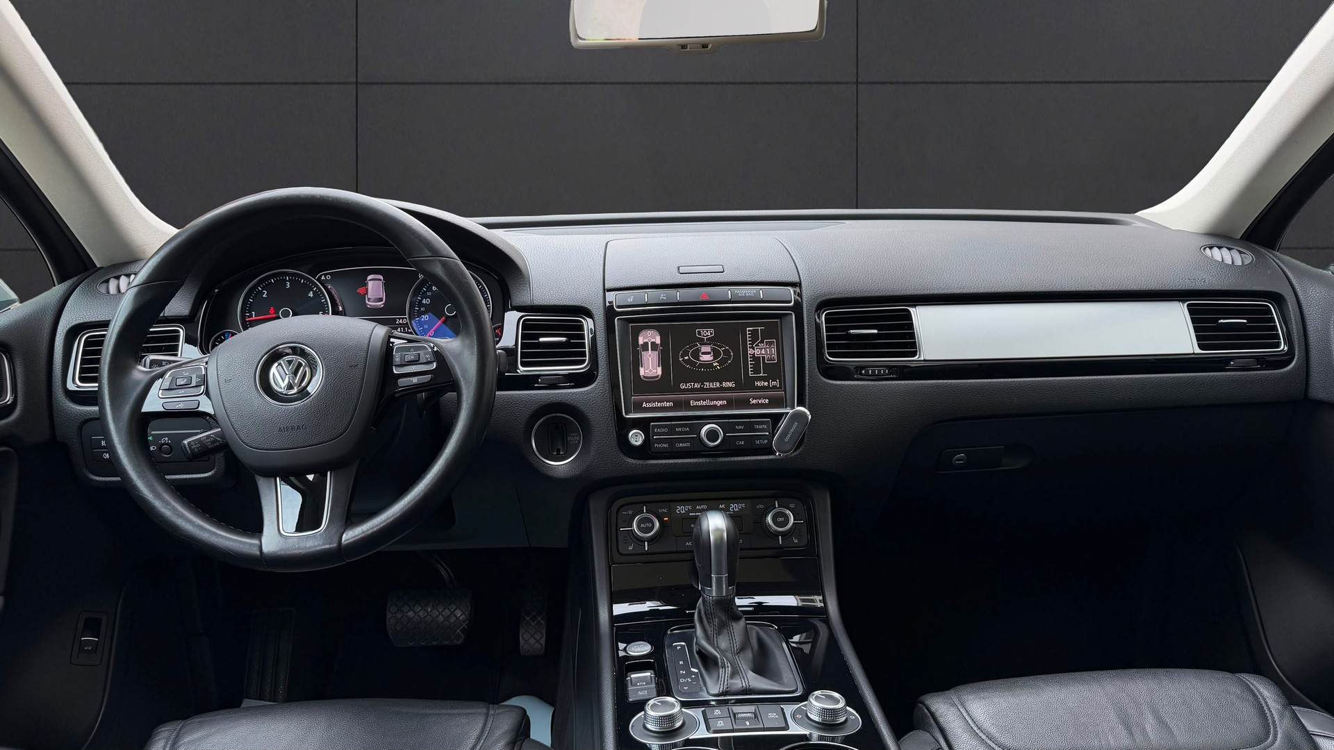 VW Touareg 3.0 TDI BlueMotion Technology Tiptronic-image-15