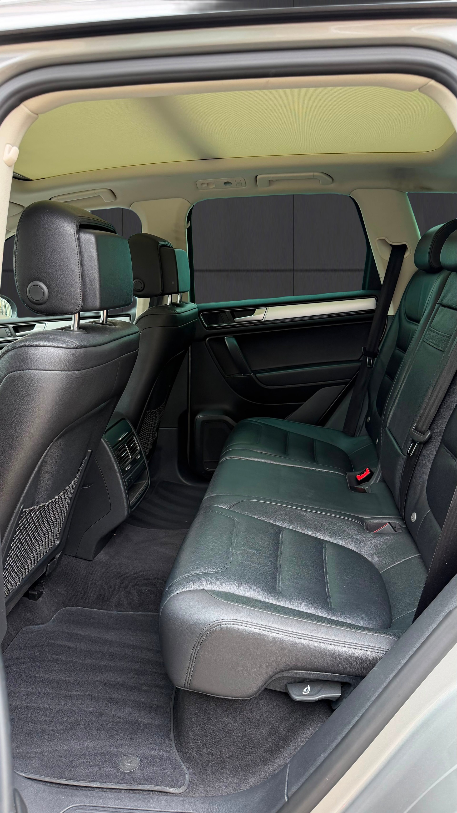 VW Touareg 3.0 TDI BlueMotion Technology Tiptronic-image-14