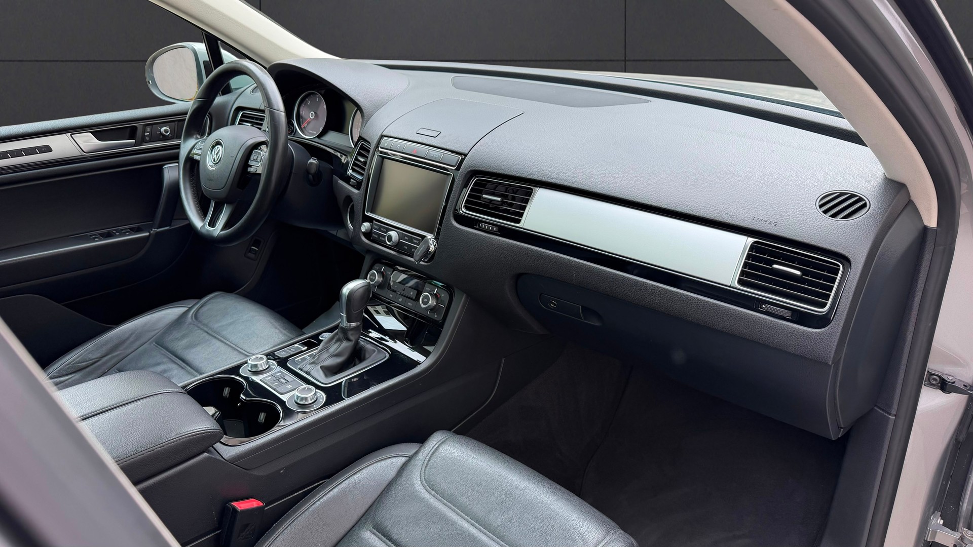 VW Touareg 3.0 TDI BlueMotion Technology Tiptronic-showroom-element-3