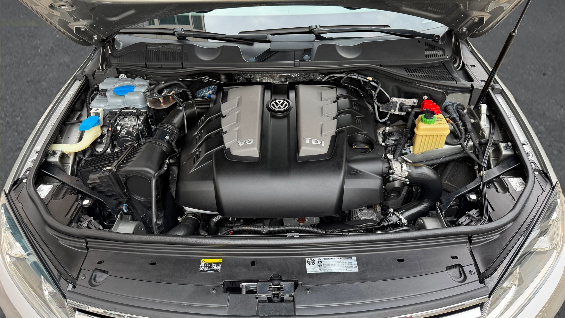 VW Touareg 3.0 TDI BlueMotion Technology Tiptronic-image-17