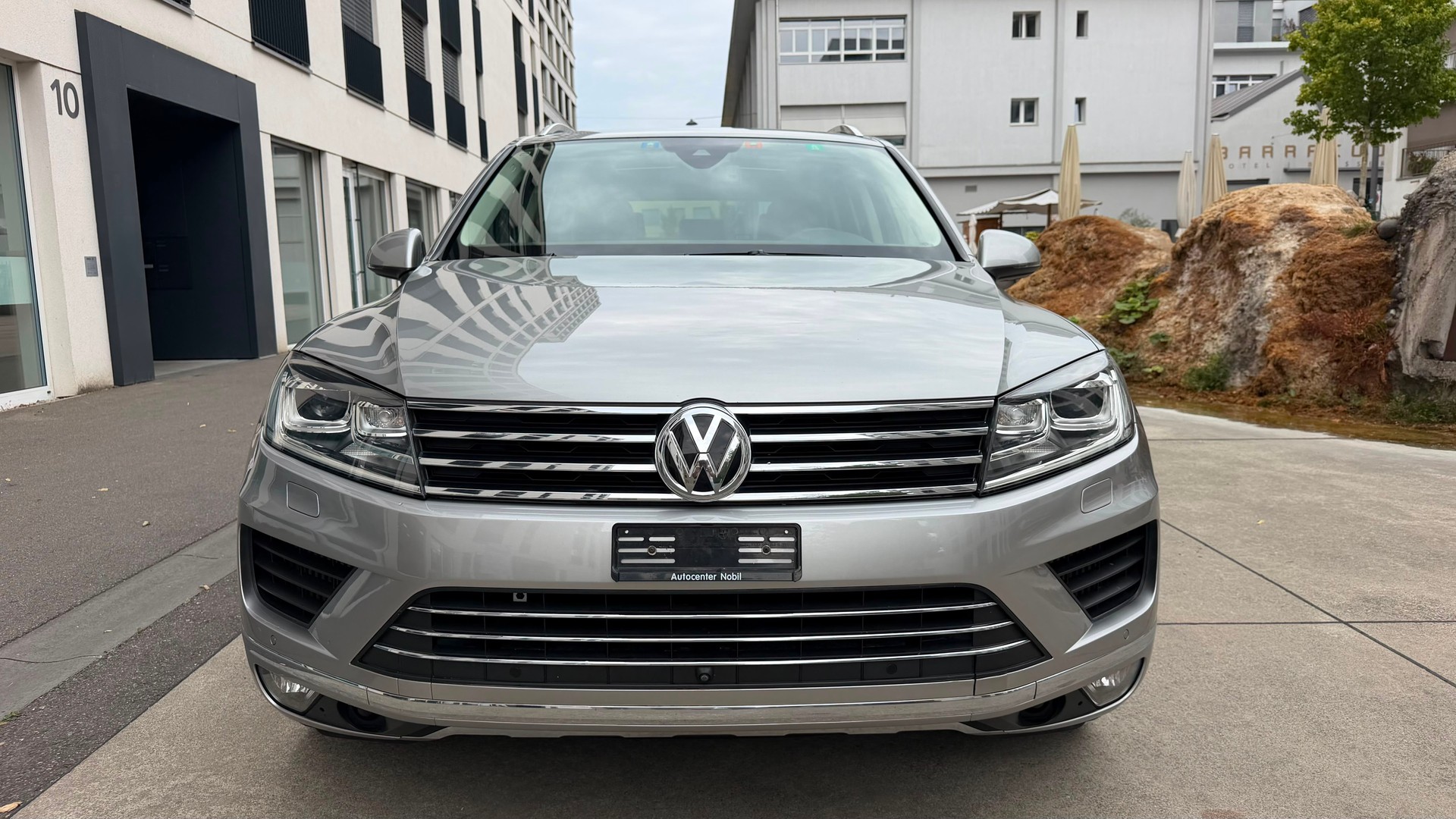 VW Touareg 3.0 TDI BlueMotion Technology Tiptronic-image-1