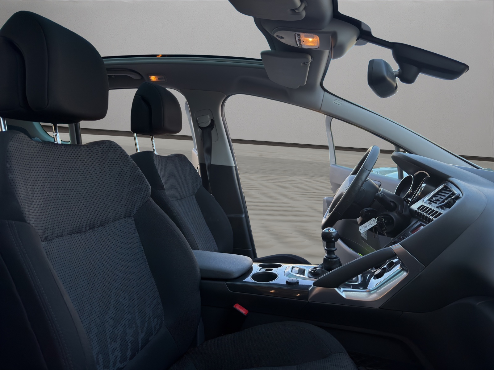PEUGEOT 3008 1.6 16V T Sport-image-17