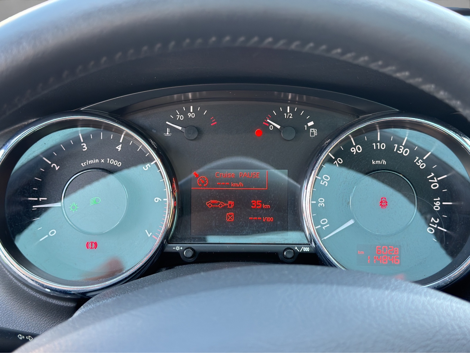 PEUGEOT 3008 1.6 16V T Sport-image-9