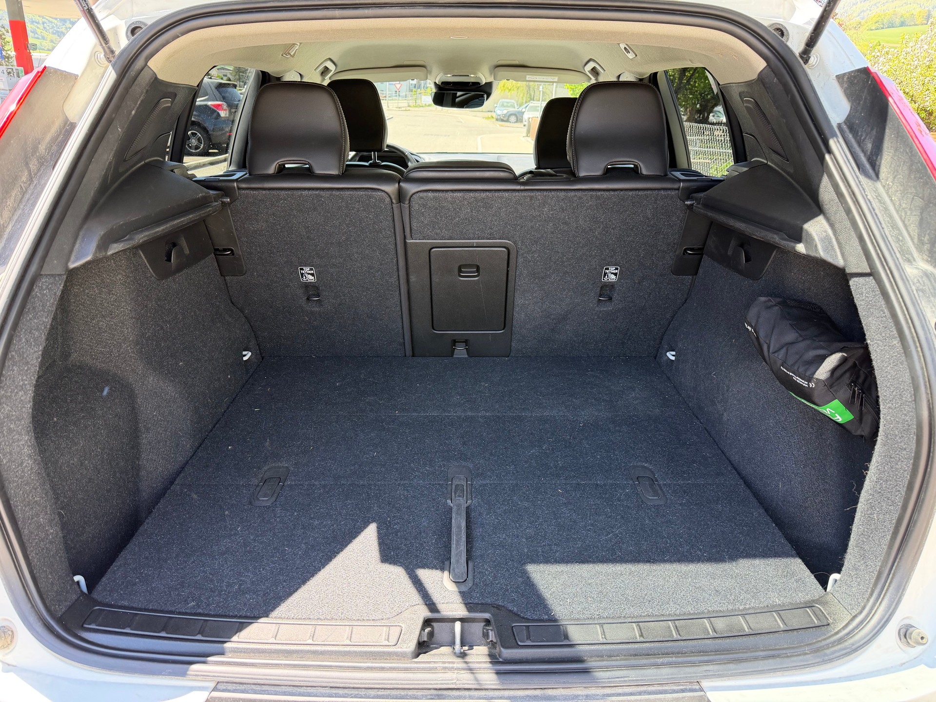 VOLVO XC40 D4 AWD Momentum Geartronic-image-7