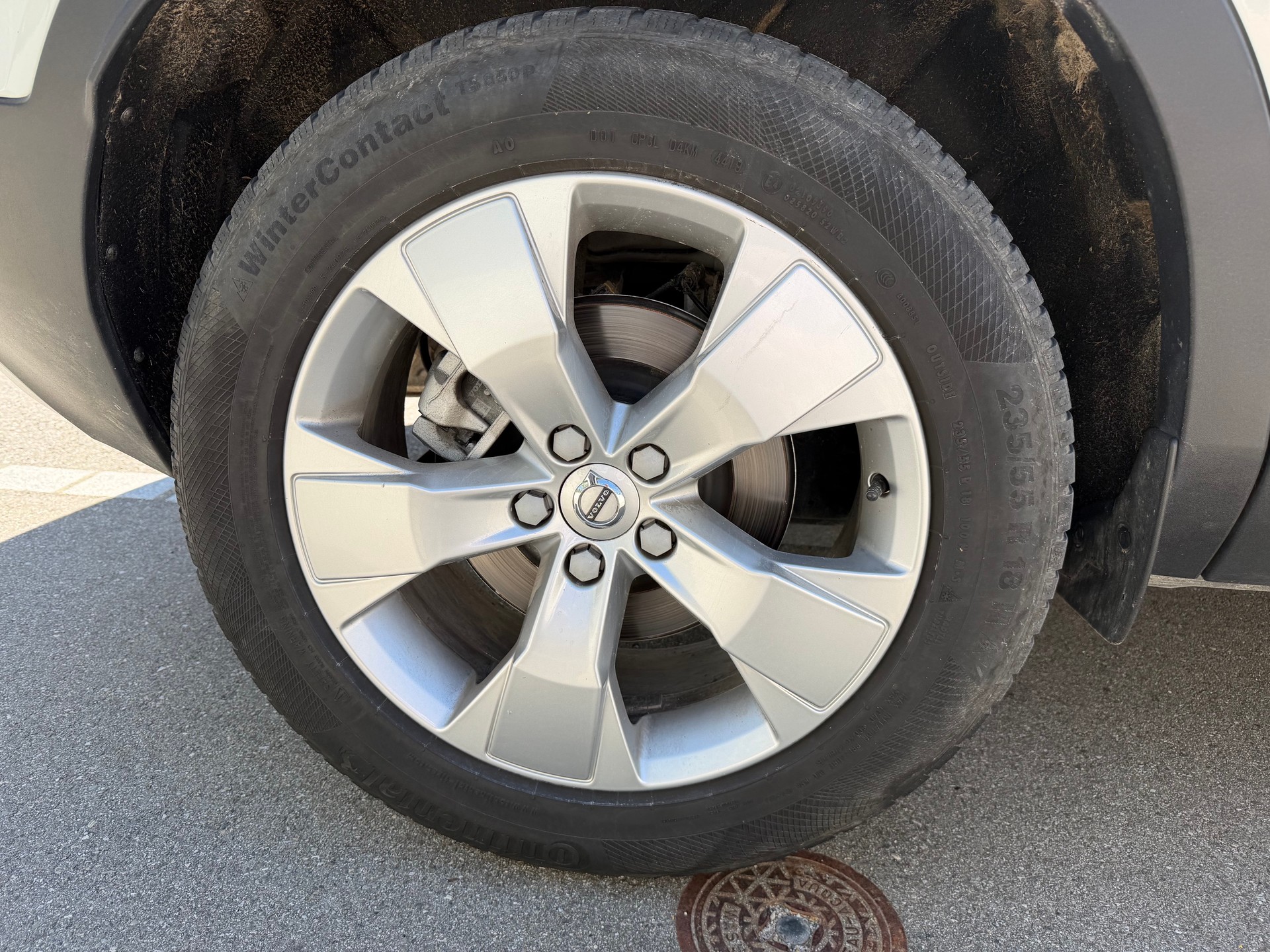 VOLVO XC40 D4 AWD Momentum Geartronic-image-11