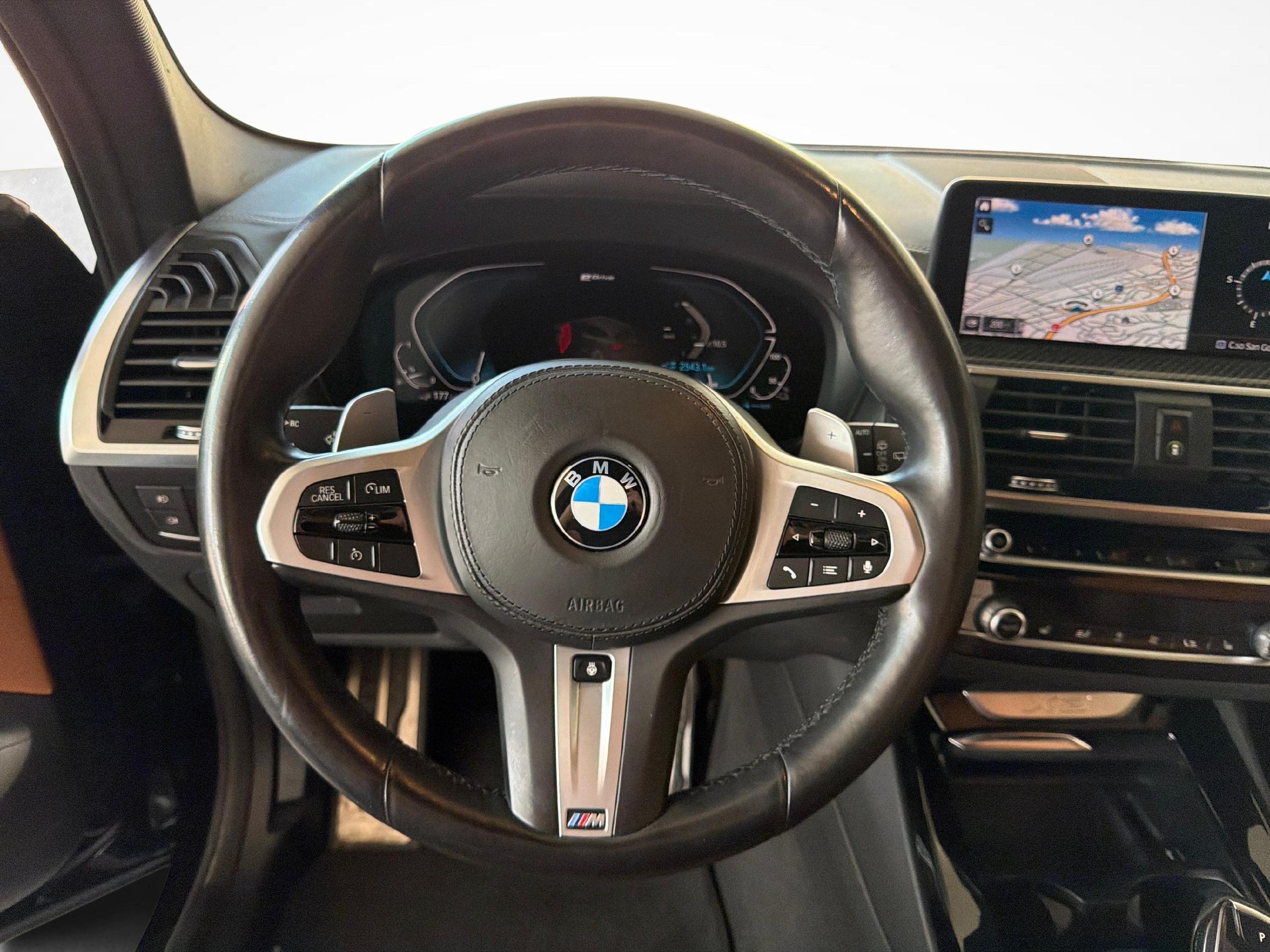 BMW X3 30e xDrive-image-14