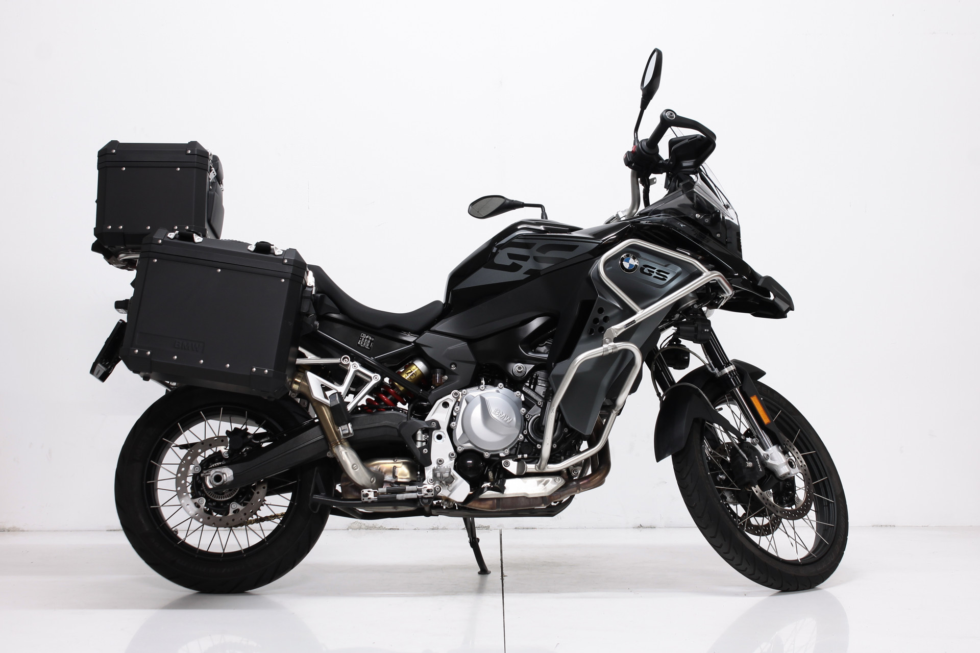 BMW F 850 GS Adventure Triple Black-showroom-element-1