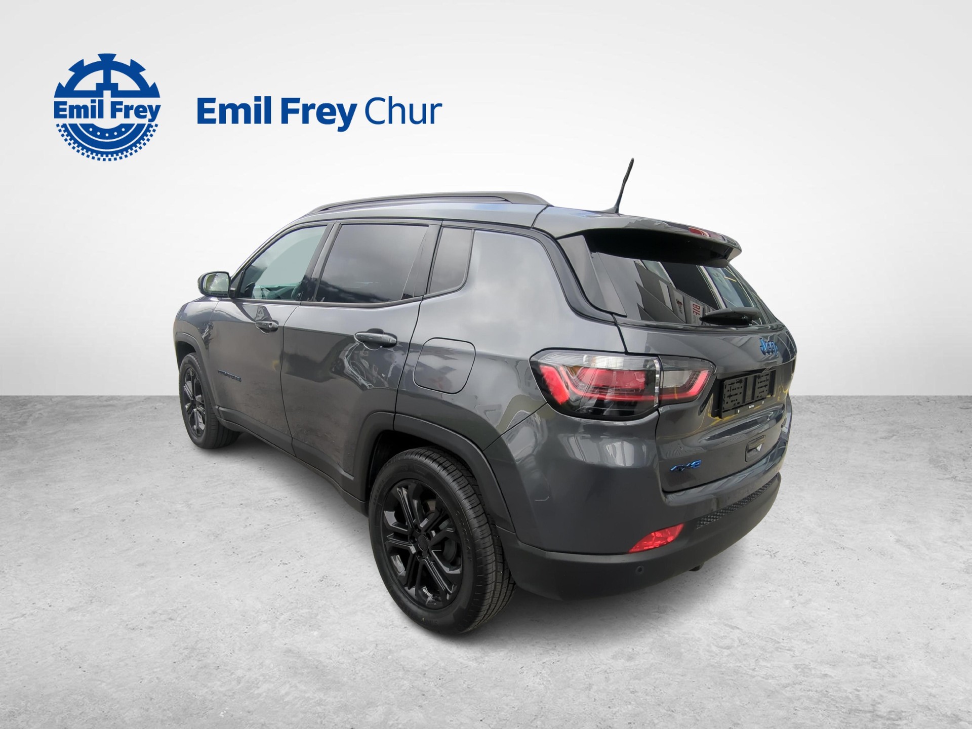 JEEP Compass 1.3 Night Eagle 4xe-showroom-element-3