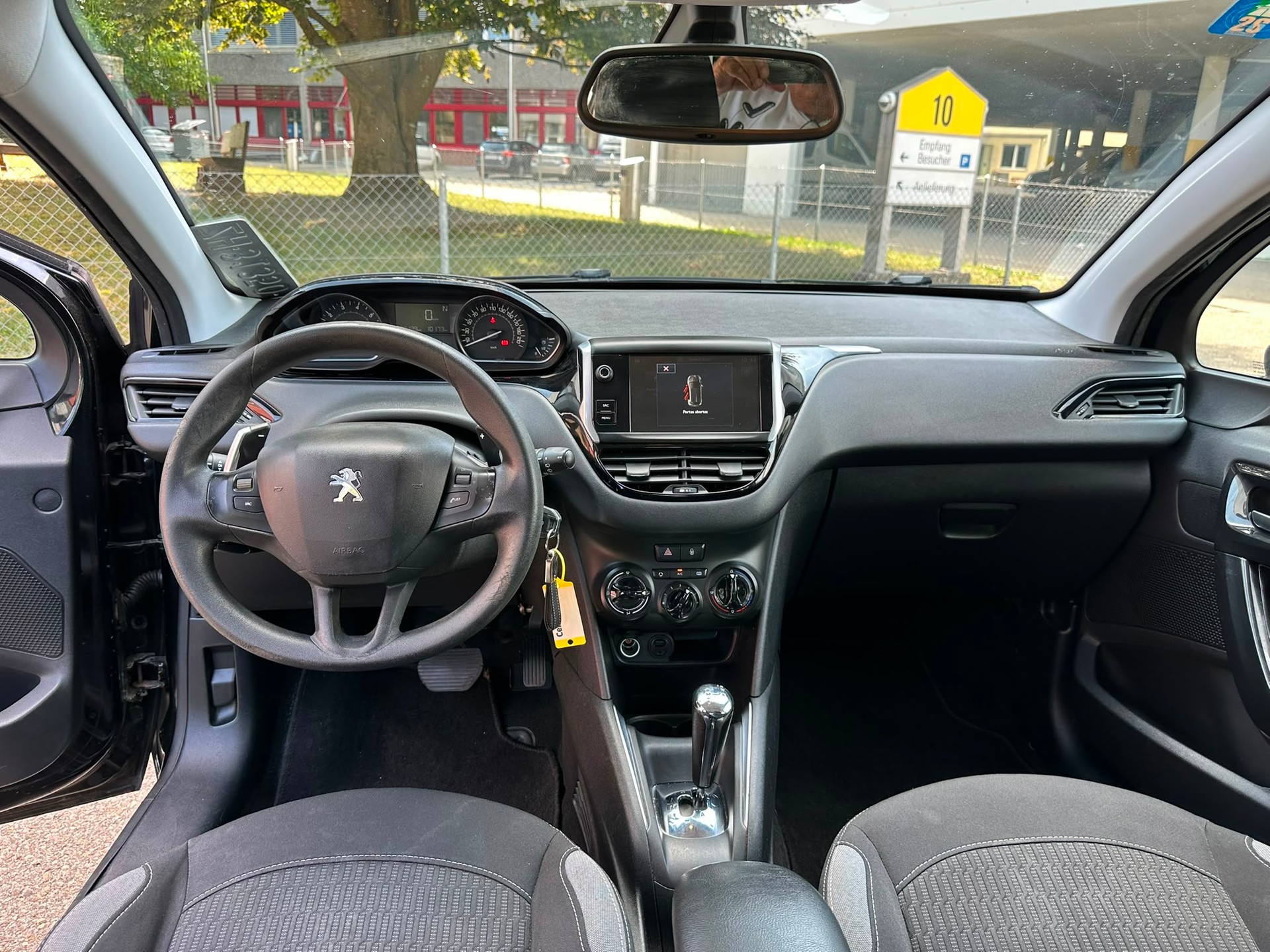 PEUGEOT 208 1.2 e-VTI Active EGS5-image-8