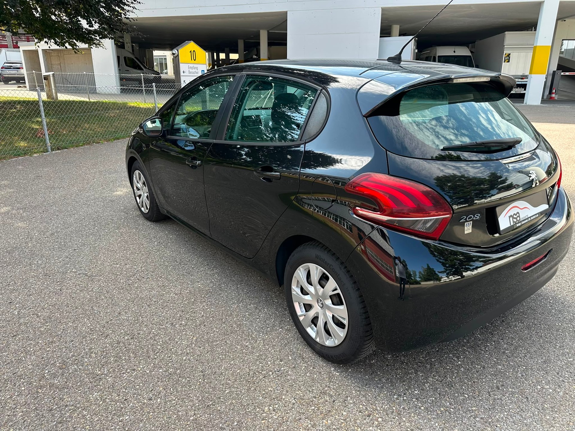 PEUGEOT 208 1.2 e-VTI Active EGS5-image-3
