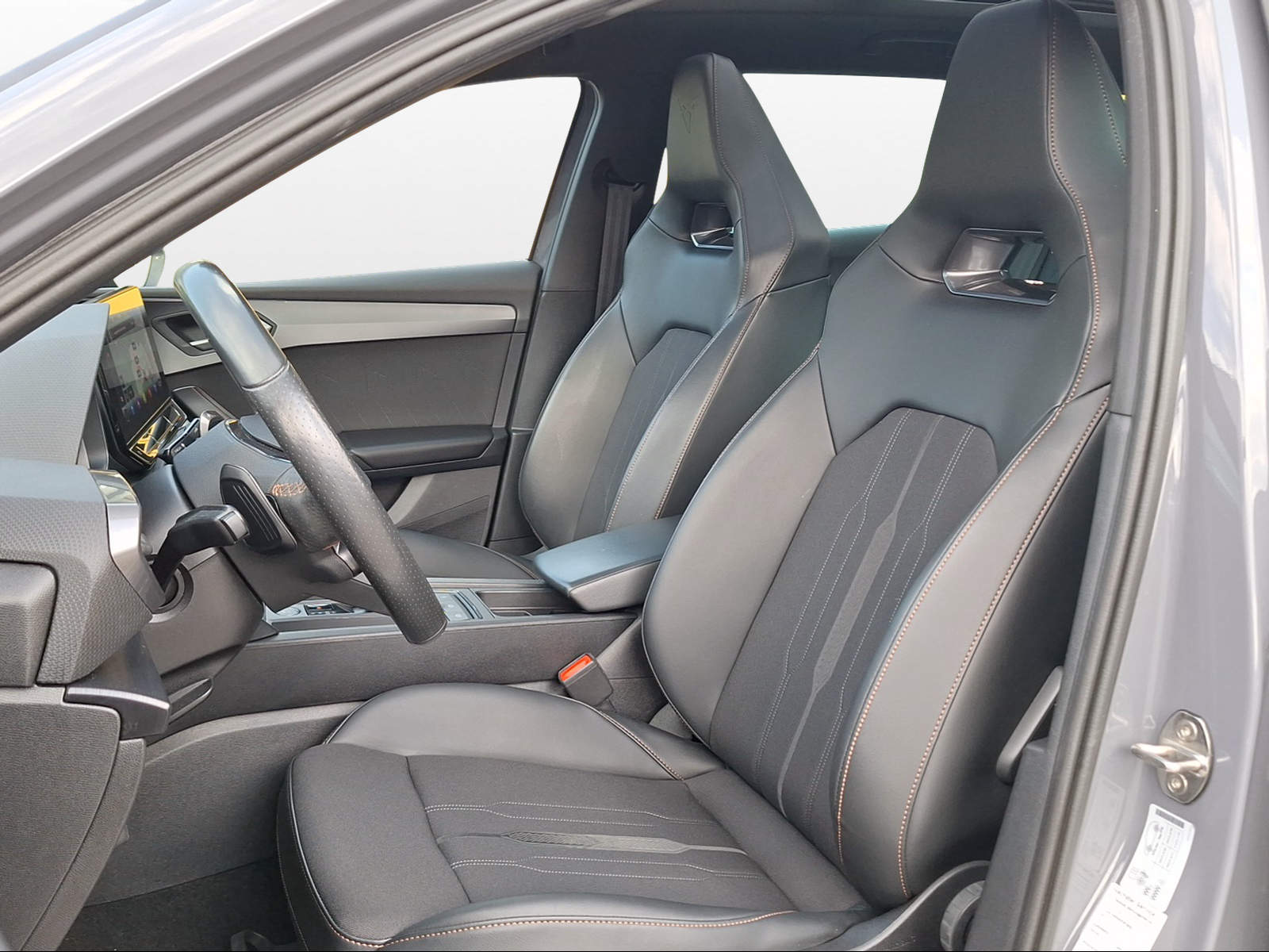 CUPRA LEON ST 1.4 e-HYBRID pHEV DSG-image-7