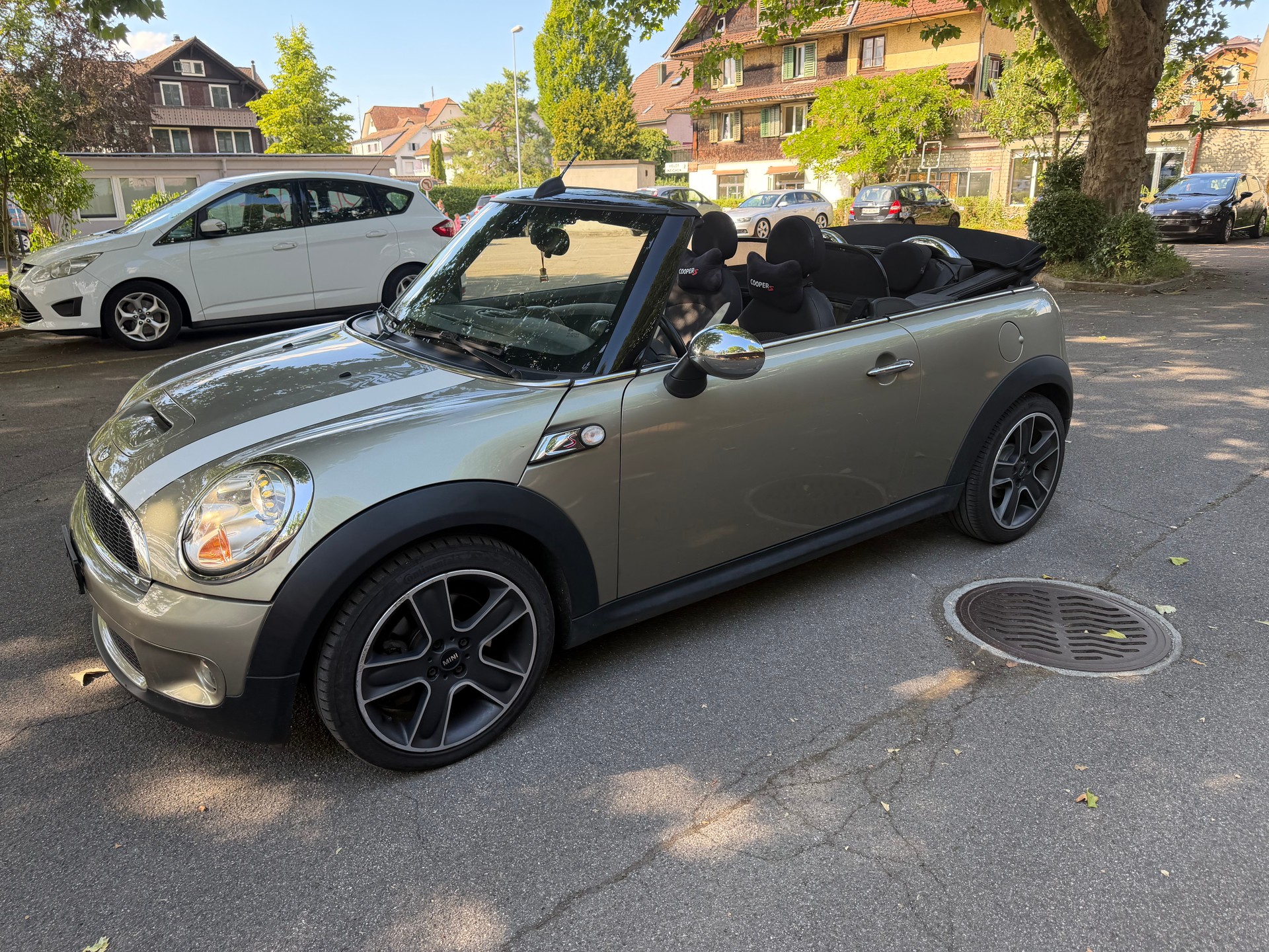 MINI Cooper S Cabriolet-image-5