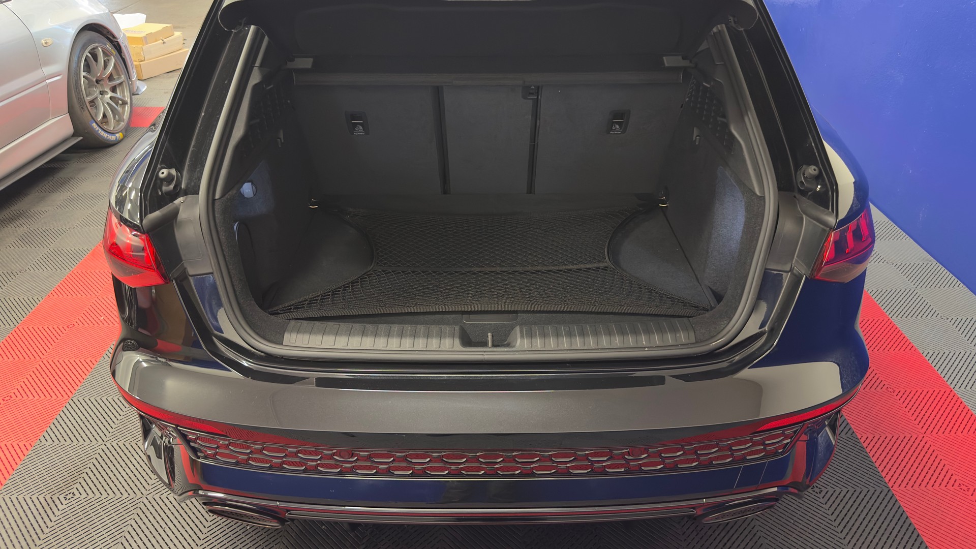 AUDI RS3 Sportback 2.5 TSI quattro S-tronic-image-9