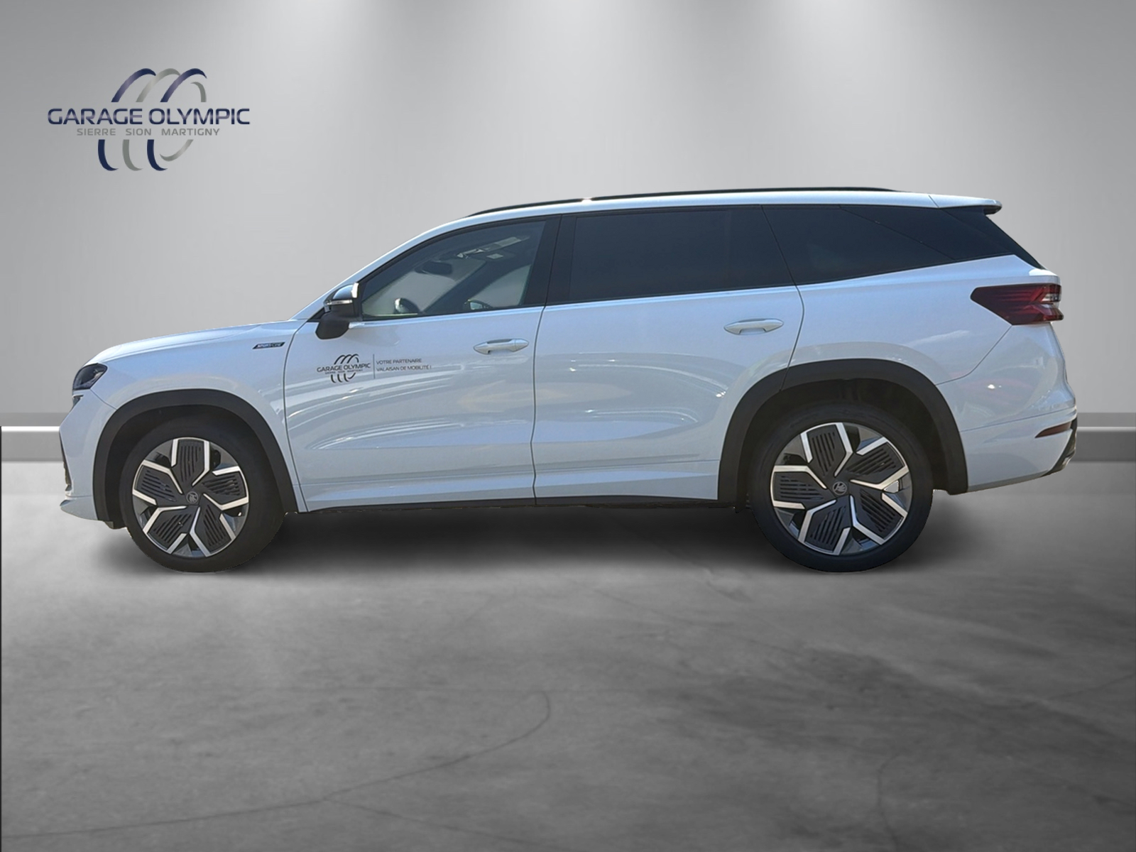 SKODA Kodiaq 2.0 TSI Sportline 4x4-image-2