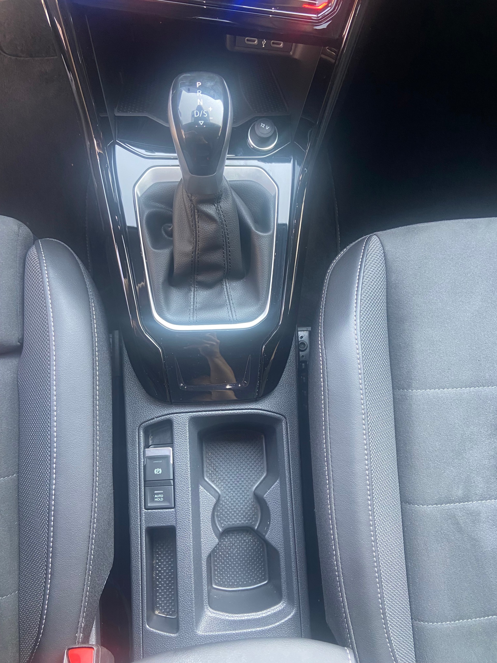 VW T-Roc 1.5 TSI EVO R-Line DSG-image-13