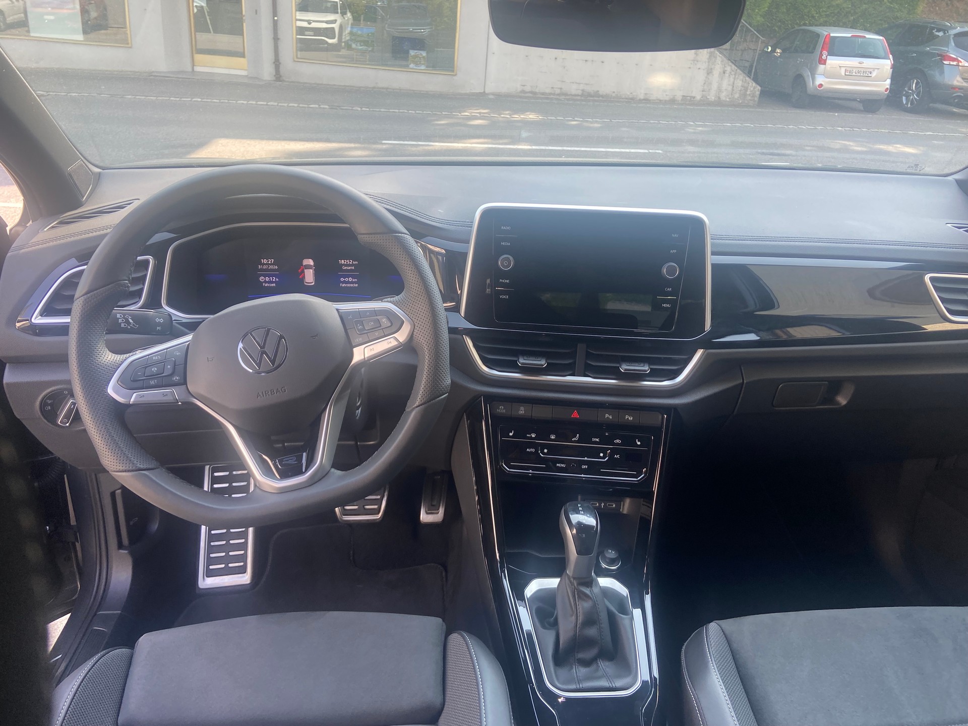 VW T-Roc 1.5 TSI EVO R-Line DSG-image-7