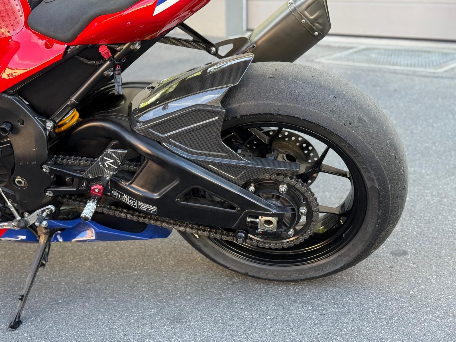 HONDA CBR 1000 RR-R SP-image-11