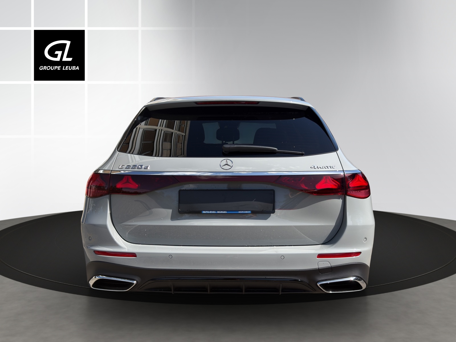 MERCEDES-BENZ E 220 d T 4Matic 9G-Tronic-image-4