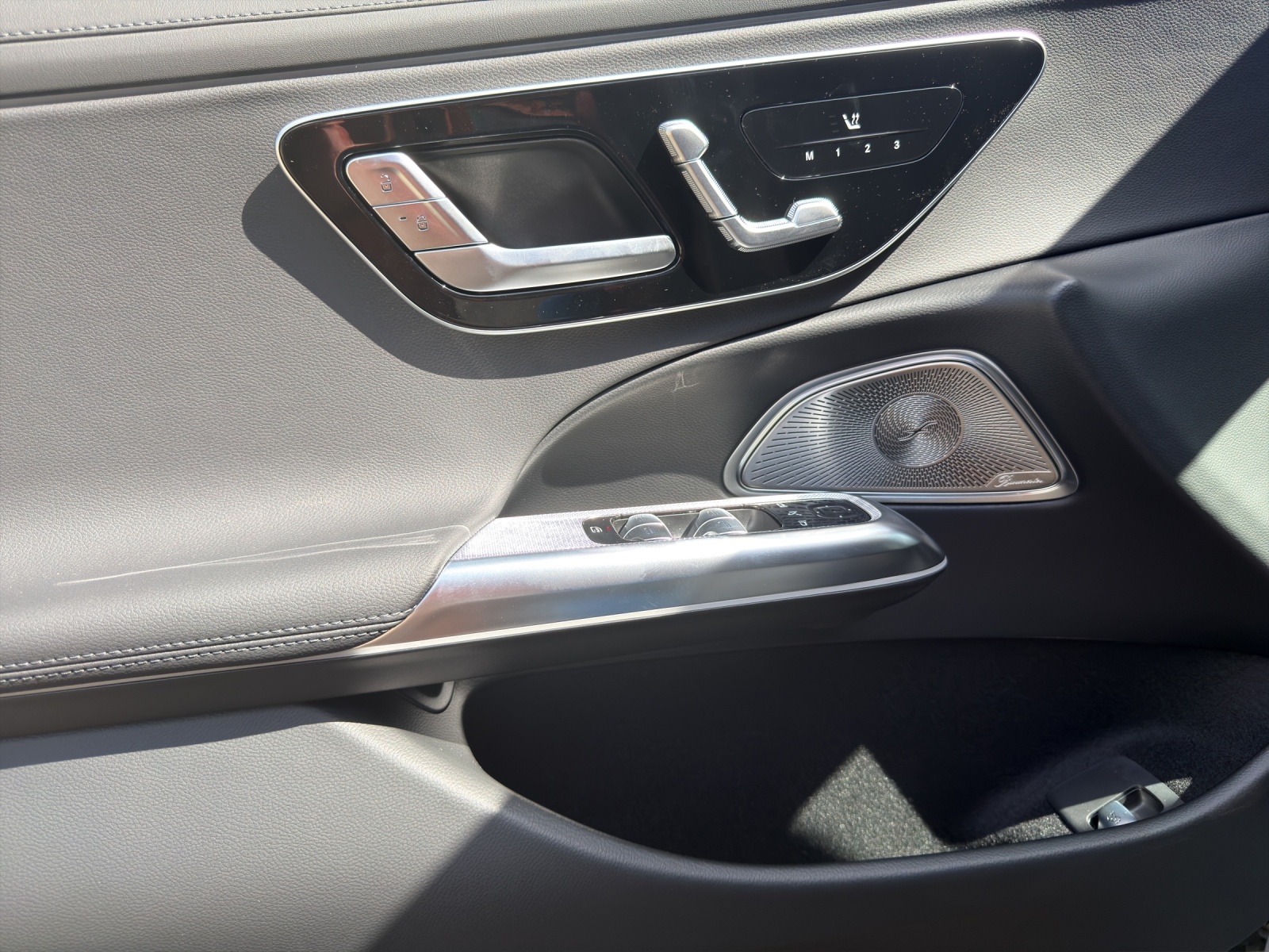 MERCEDES-BENZ E 220 d T 4Matic 9G-Tronic-image-11