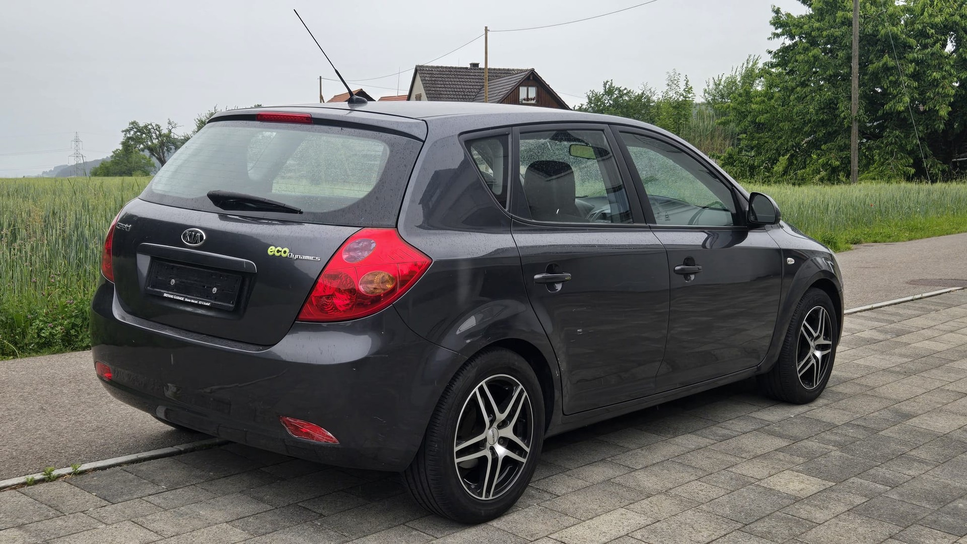 KIA Cee'd 1.6 CRDi Trend-image-5