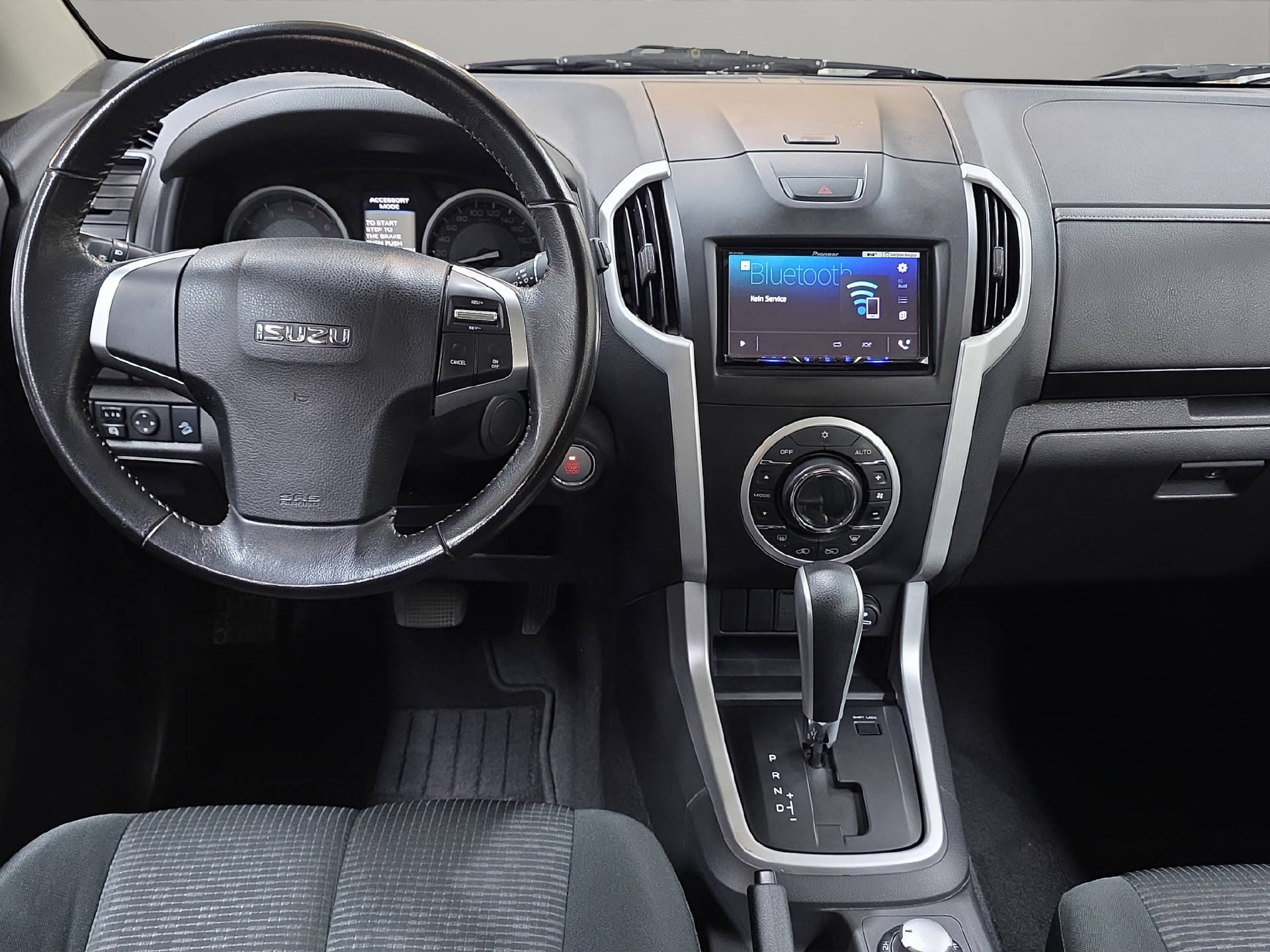 ISUZU D-Max Crew Pick-up 2.2 DDi Nitro Sport 4x4-image-6