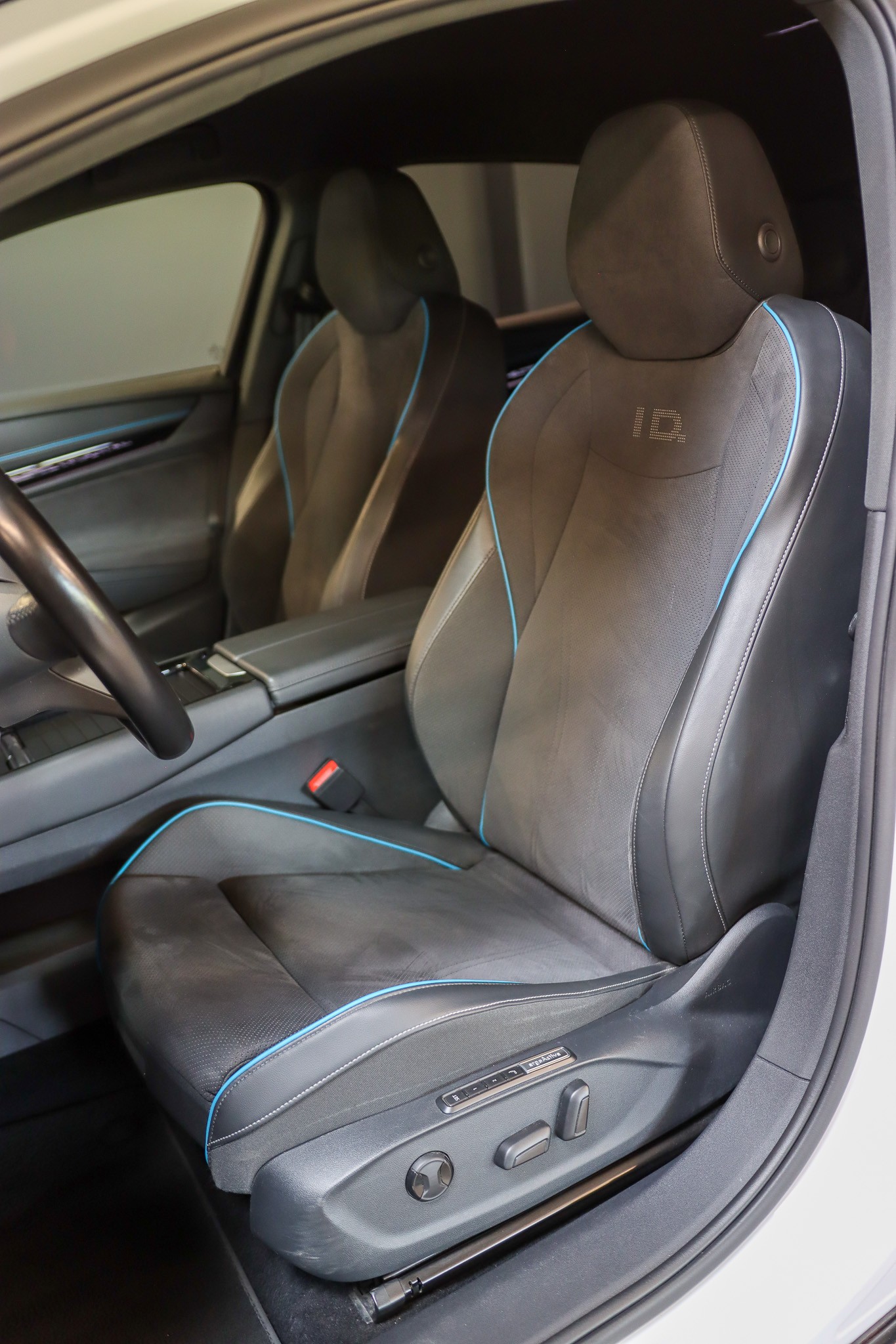VW ID.7 Pro 77 kWh Pro-image-12