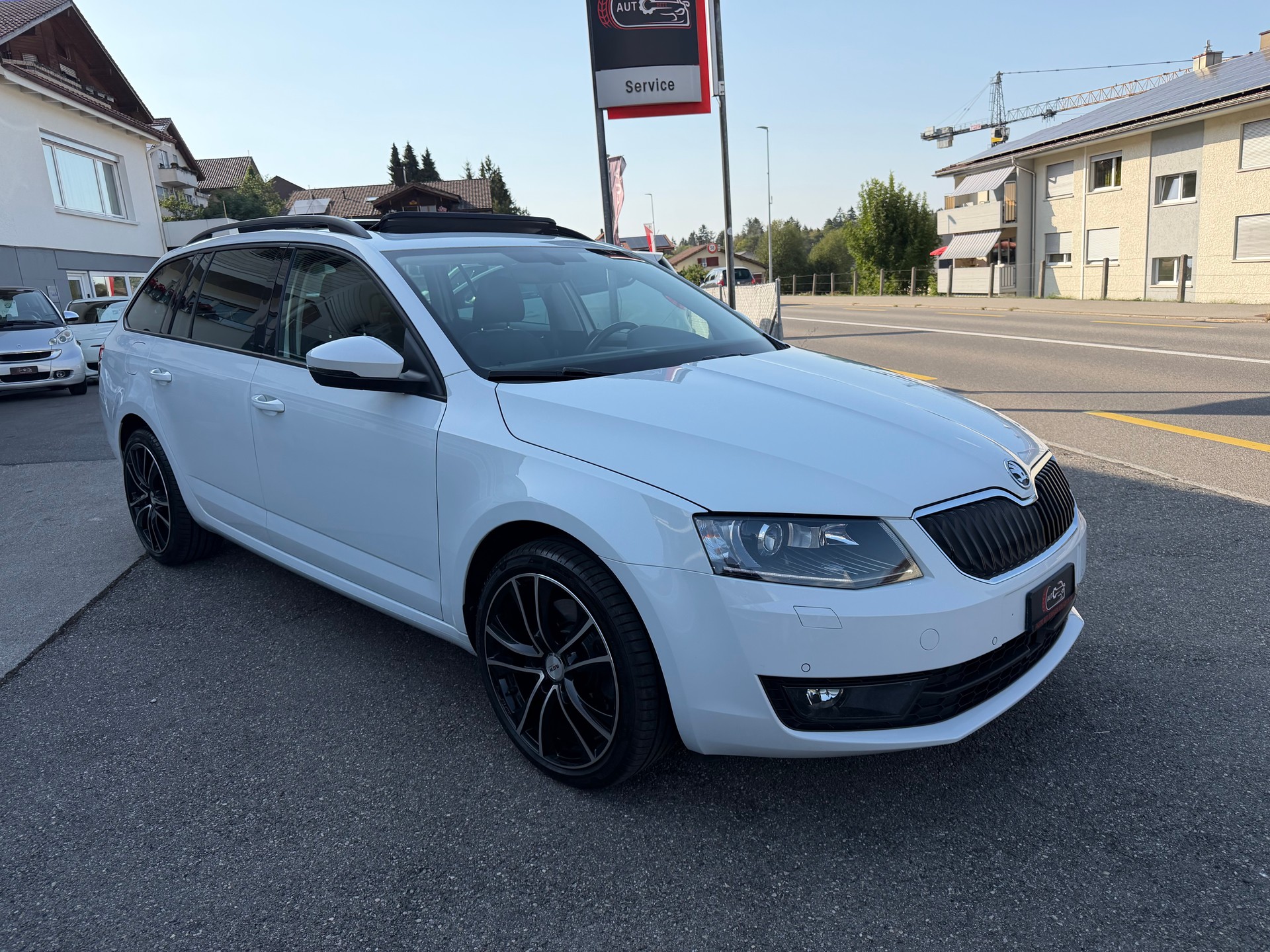 SKODA Octavia Combi 1.8 TSI Style 4x4 DSG-image-1