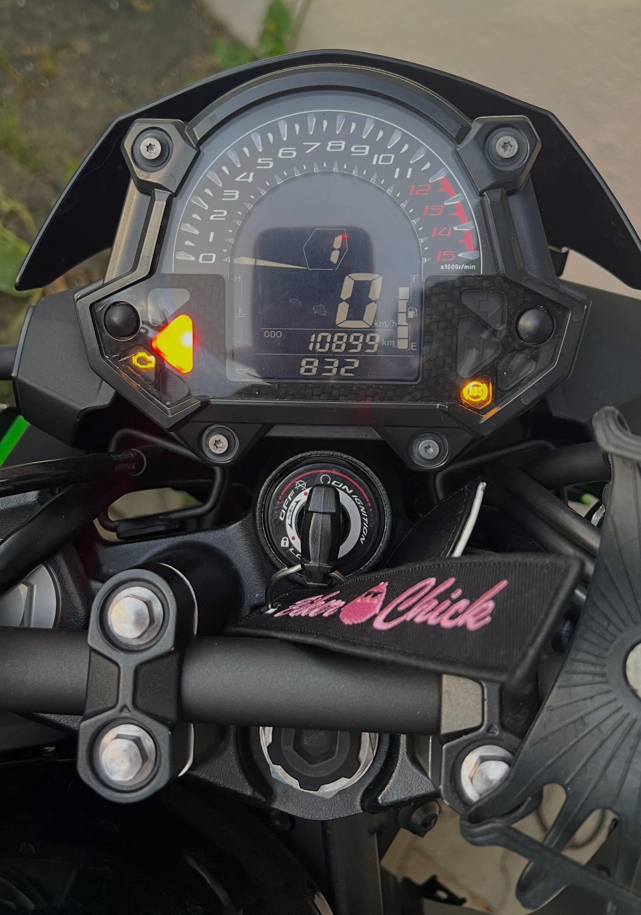 KAWASAKI Z 400-image-5