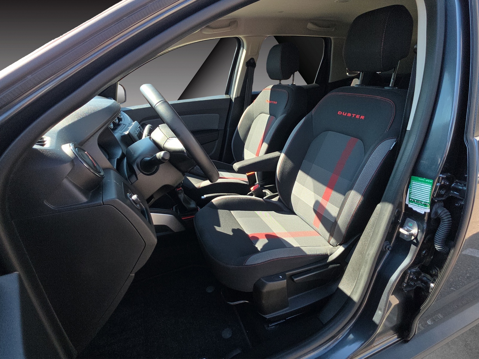DACIA Duster TCe 150 Ultimate 4x4-image-14