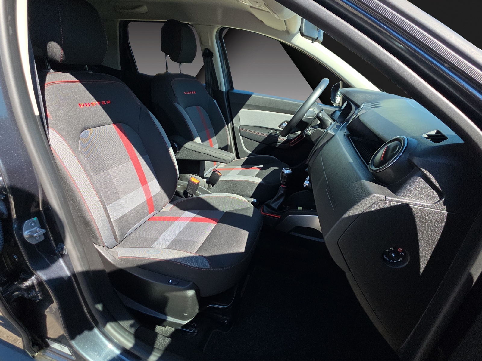 DACIA Duster TCe 150 Ultimate 4x4-image-16