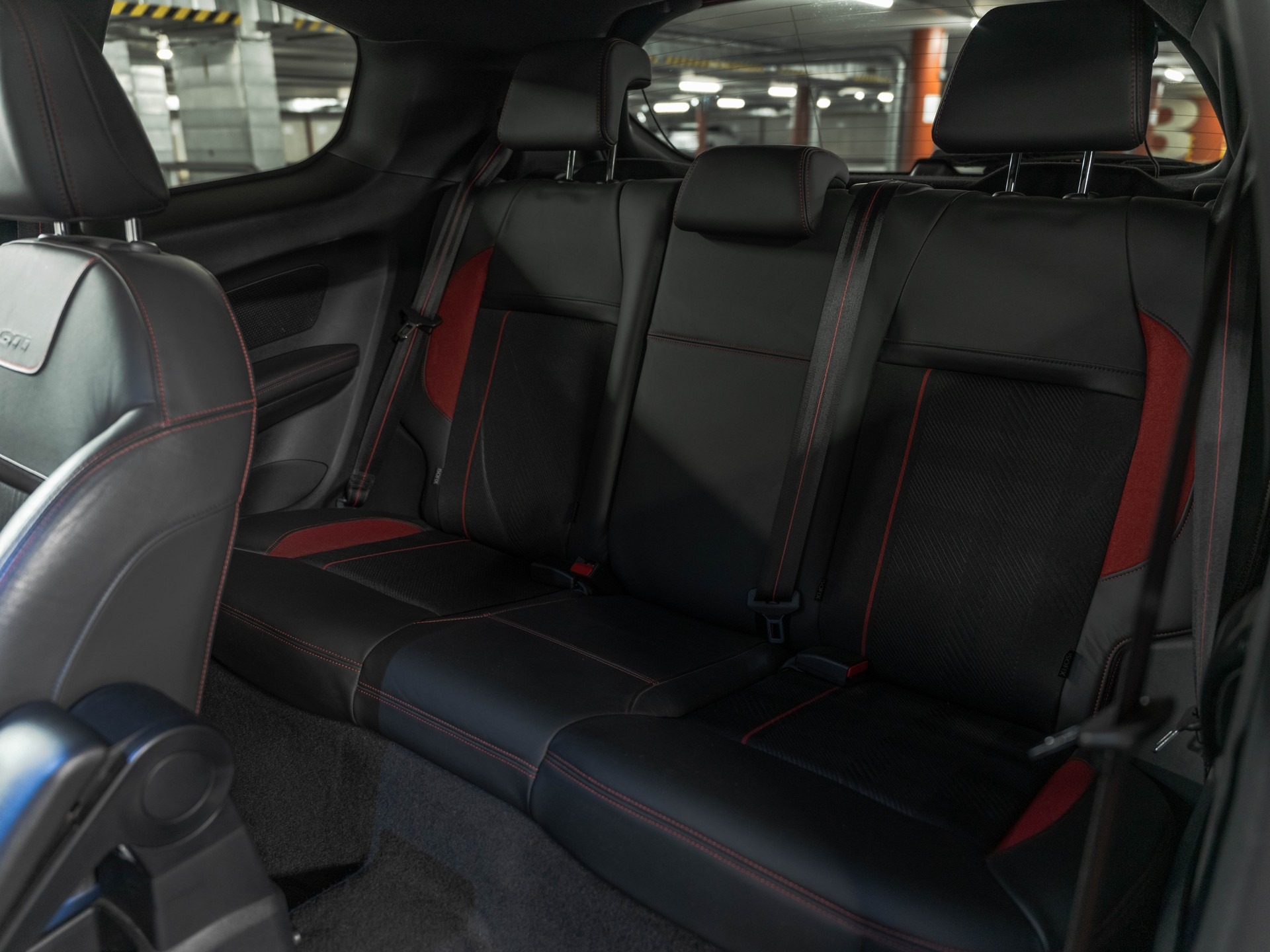 PEUGEOT 208 1.6 Turbo GTi-image-31