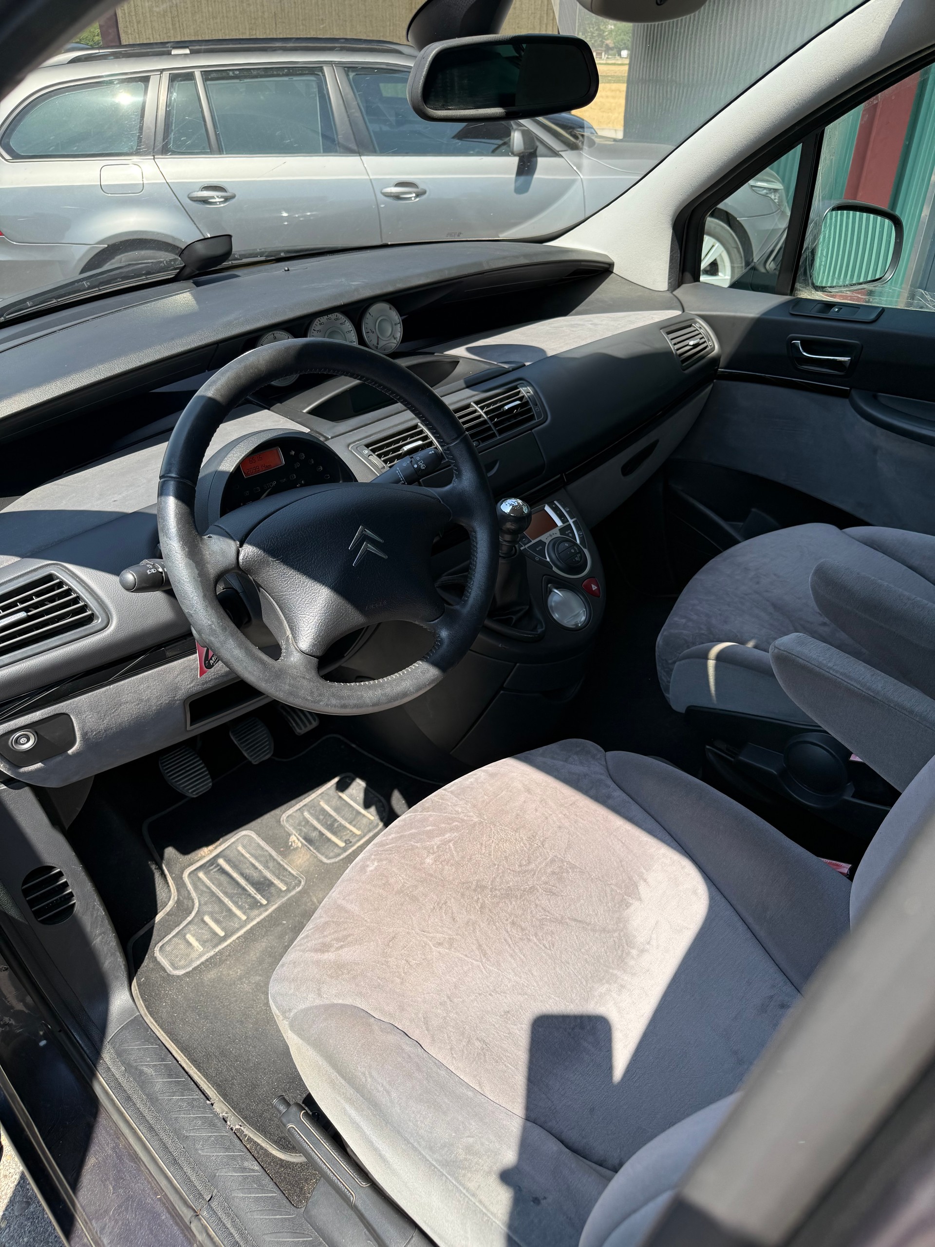 CITROEN C8 2.0 16V HDi Exclusive-image-4