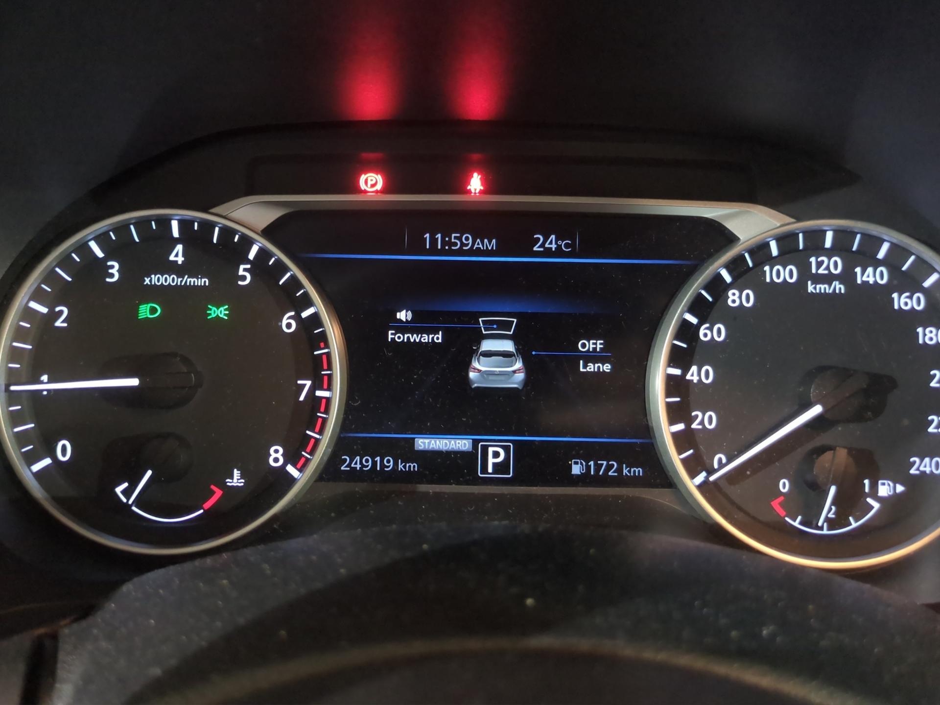 NISSAN Juke 1.0 DIG-T N-Connecta DCT-image-10