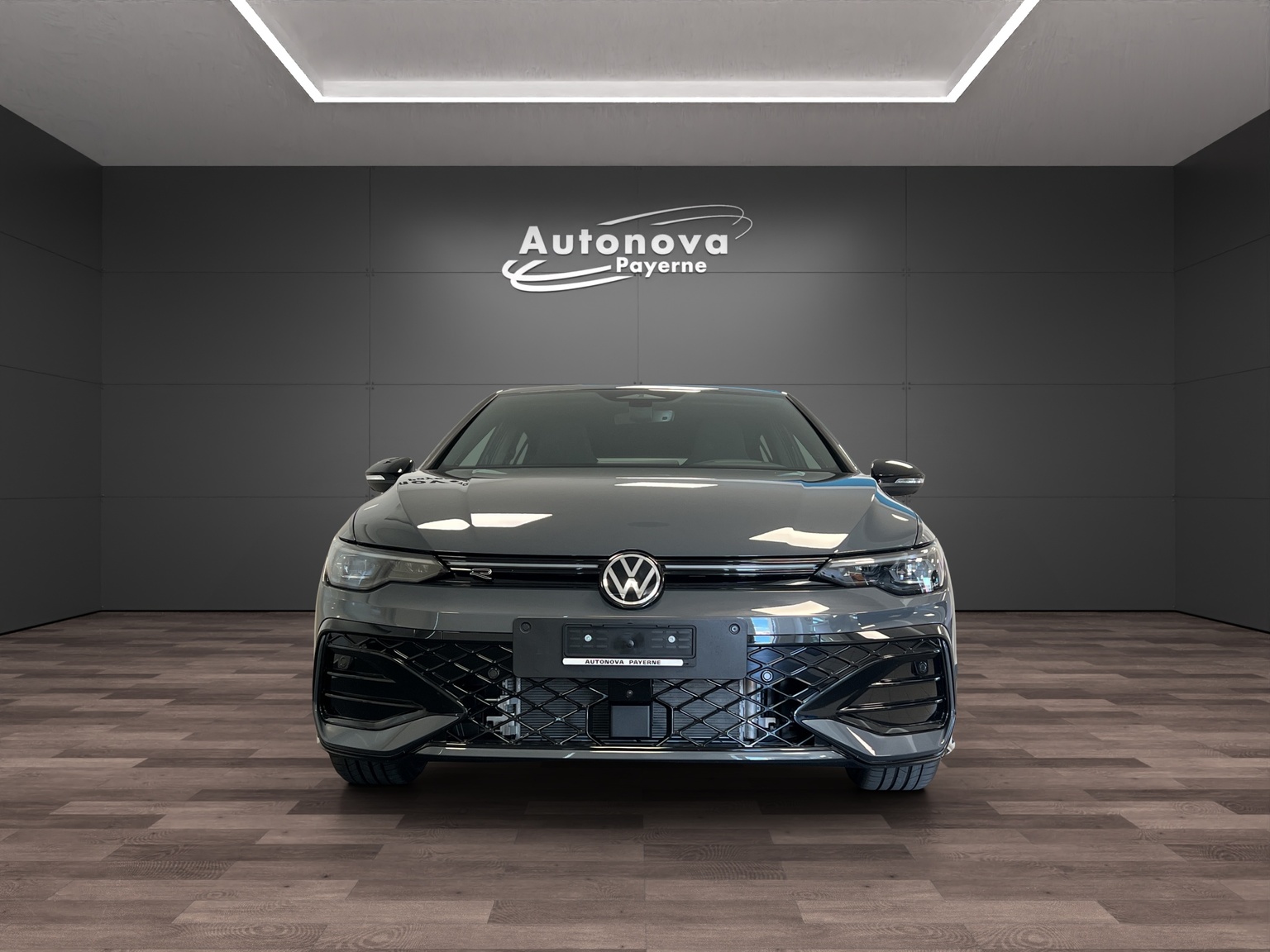 VW Golf 1.5 e TSI mHEV R-Line DSG-image-1
