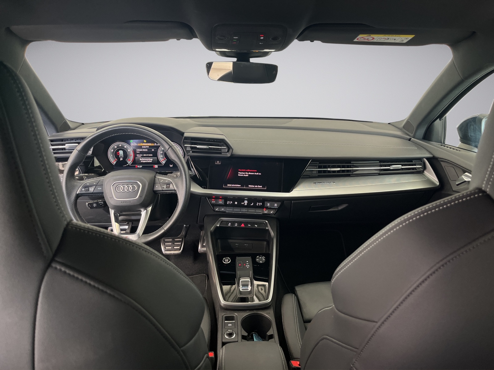 AUDI A3 Sportback 2.0 40 TFSI S Line quattro S-Tronic-image-12