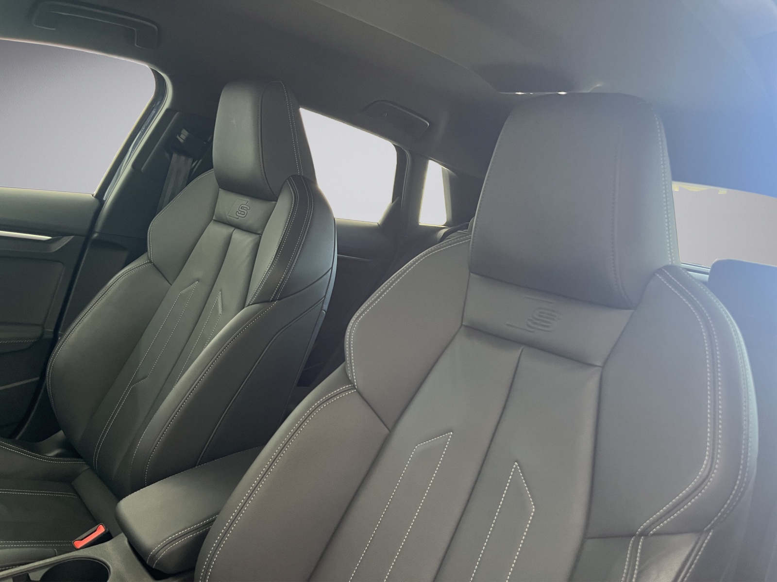 AUDI A3 Sportback 2.0 40 TFSI S Line quattro S-Tronic-image-8
