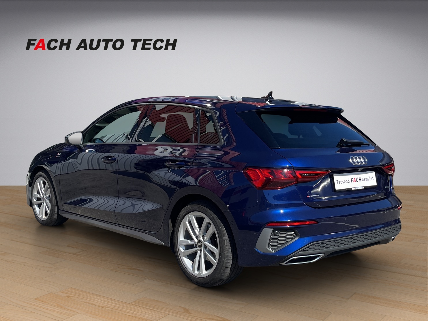 AUDI A3 Sportback 2.0 40 TFSI S Line quattro S-Tronic-image-3