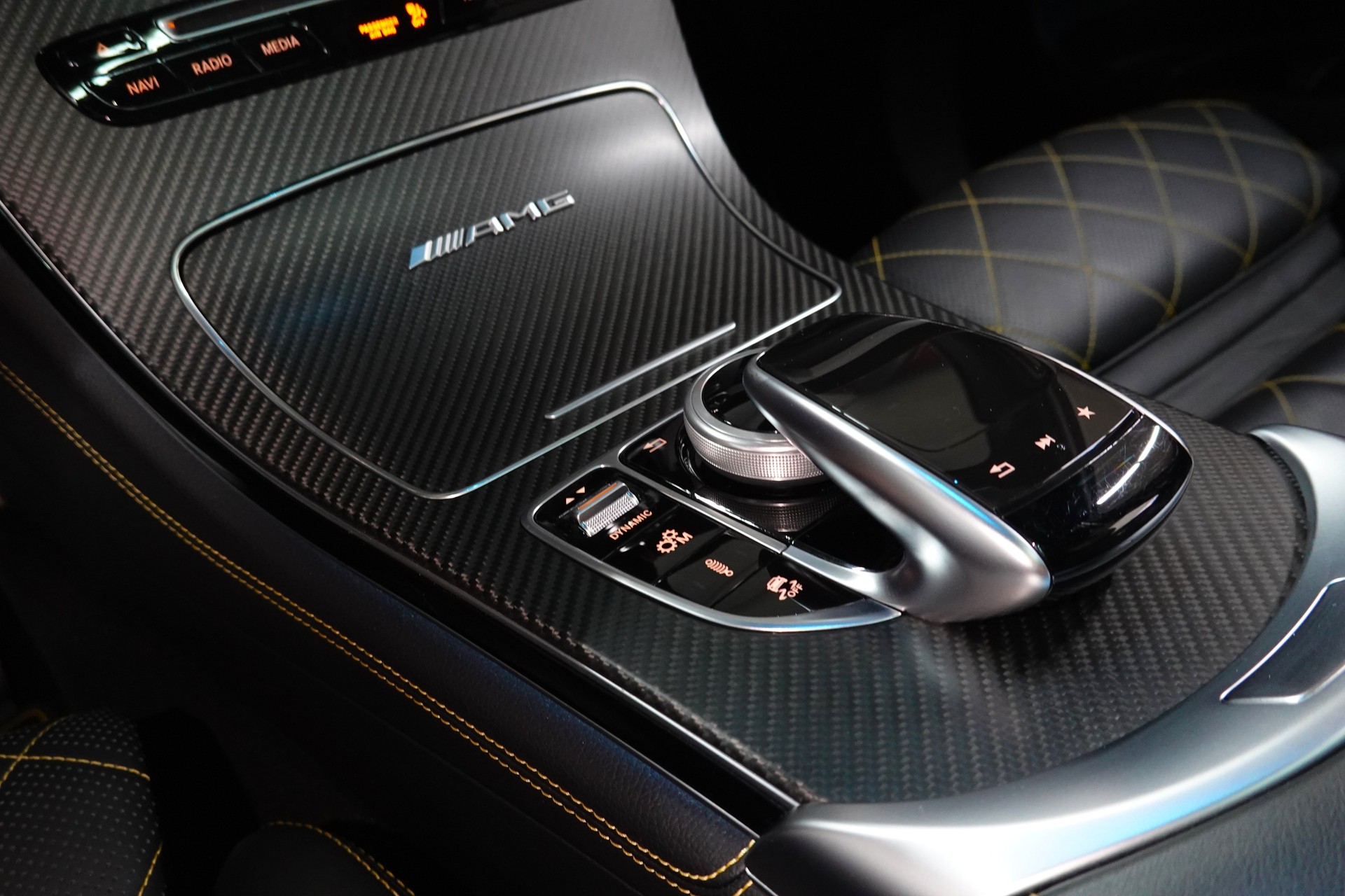 MERCEDES-BENZ GLC 63 S AMG EDITION 1 4-MATIC+9G-TRONIC DESIGNO FULL ON TOP 22"-image-35