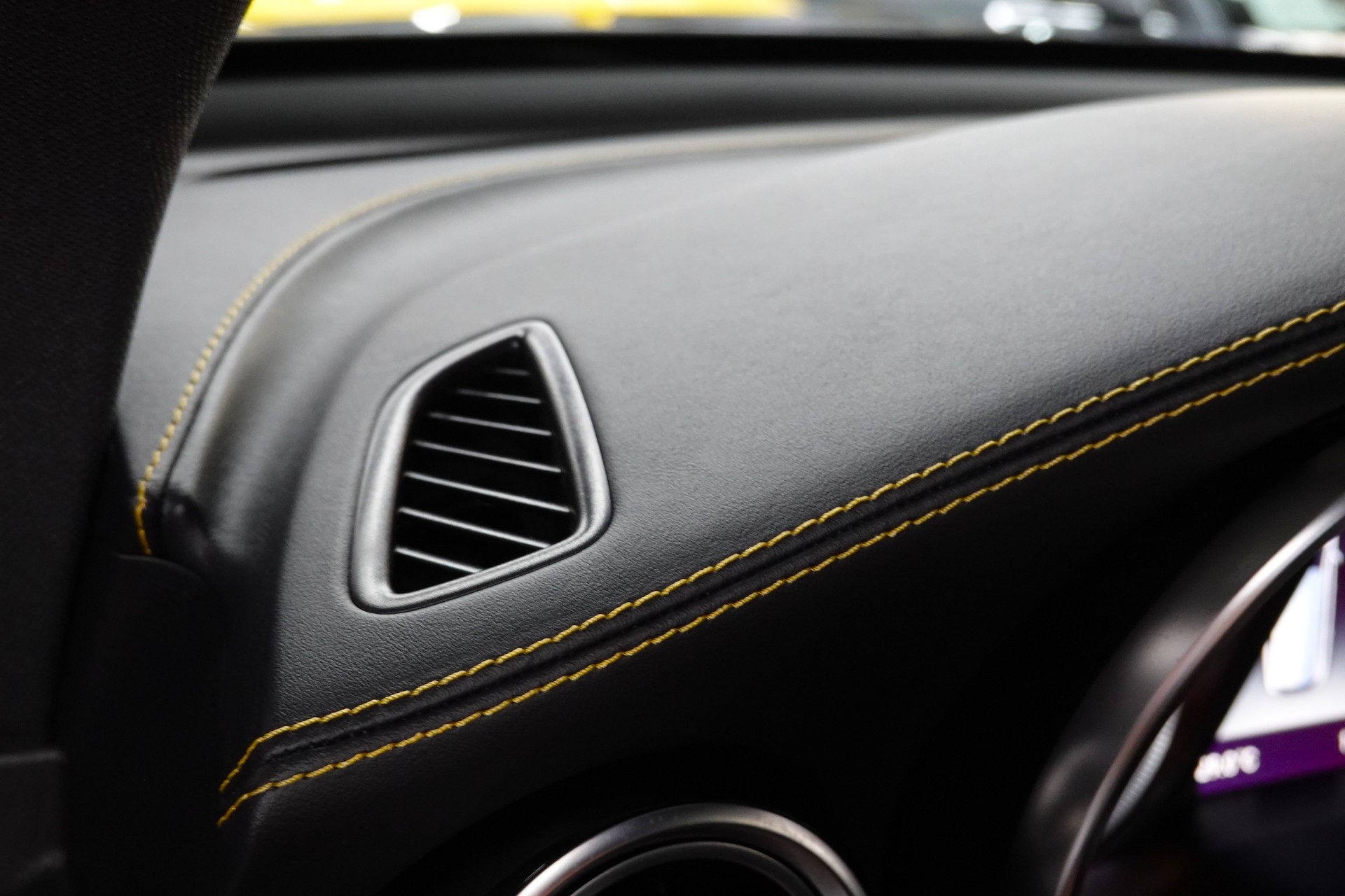 MERCEDES-BENZ GLC 63 S AMG EDITION 1 4-MATIC+9G-TRONIC DESIGNO FULL ON TOP 22"-image-34