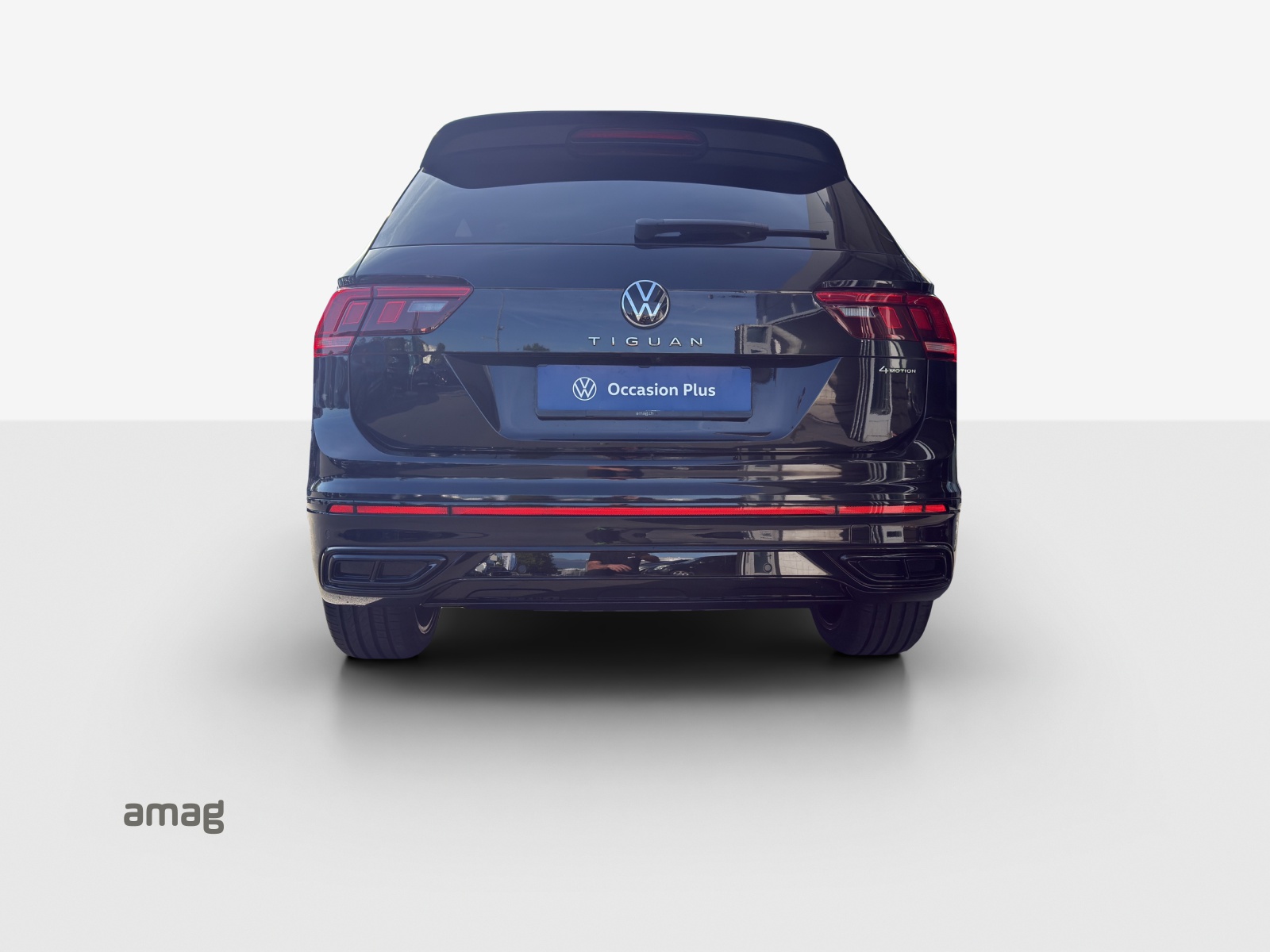 VW Tiguan 2.0TSI R-Line 4Motion DSG-image-3