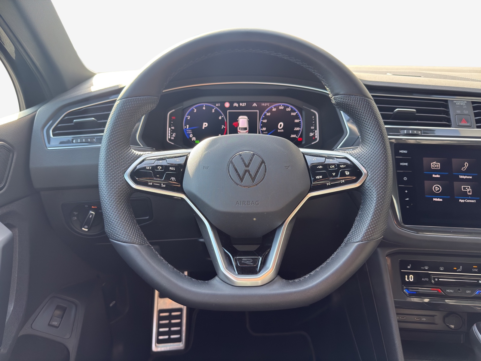 VW Tiguan 2.0TSI R-Line 4Motion DSG-image-9