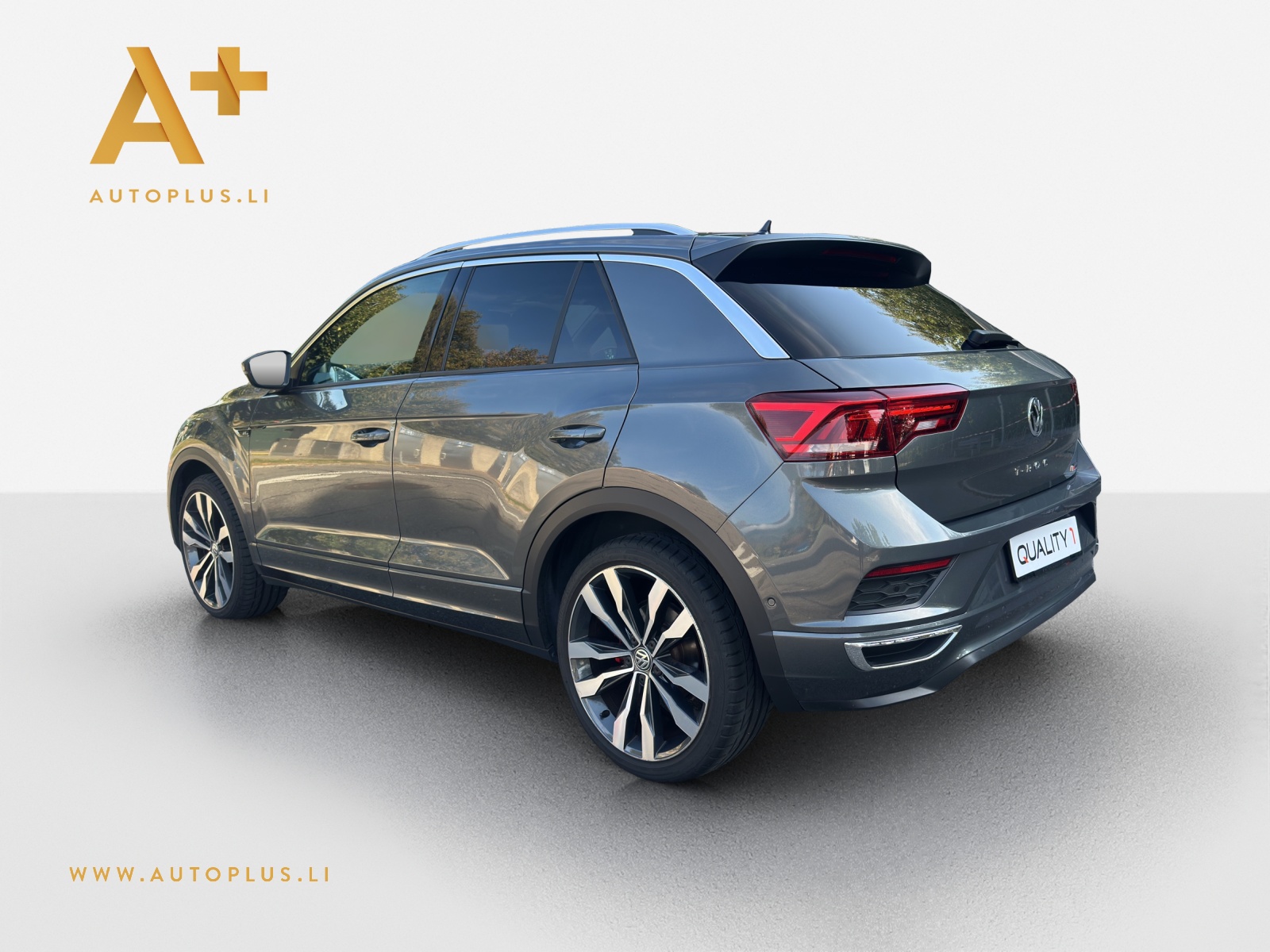 VW W T-Roc 2.0 TSI R-Line Sport DSG 4Motion-image-7