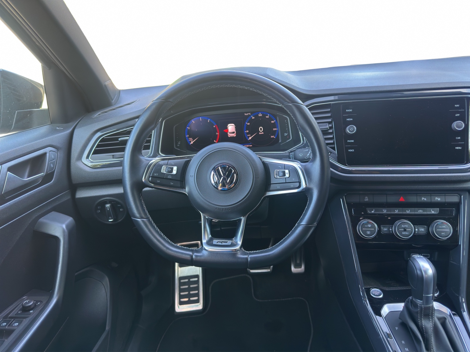VW W T-Roc 2.0 TSI R-Line Sport DSG 4Motion-image-8