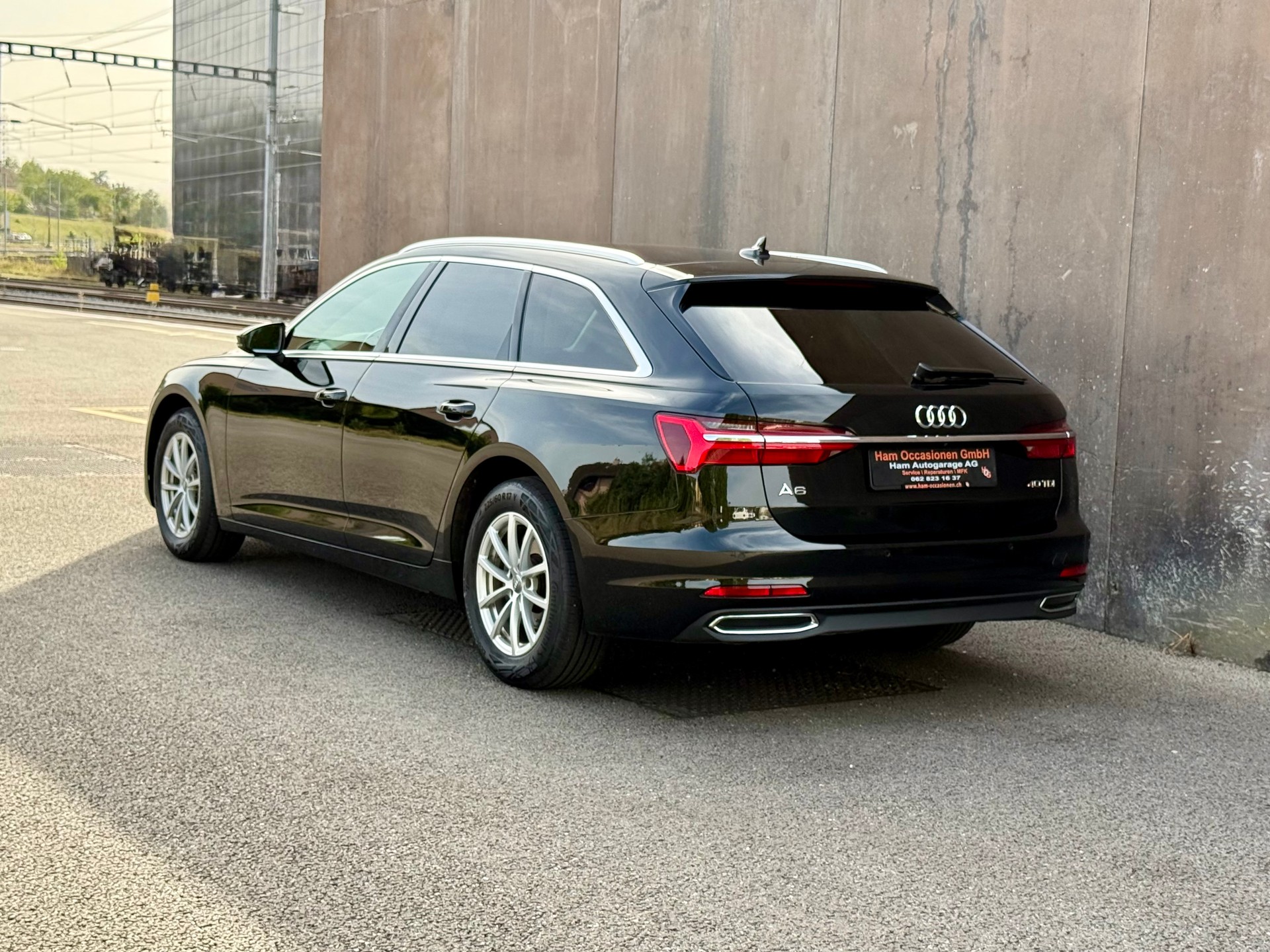 AUDI A6 Avant 40 TDI S-tronic-image-2